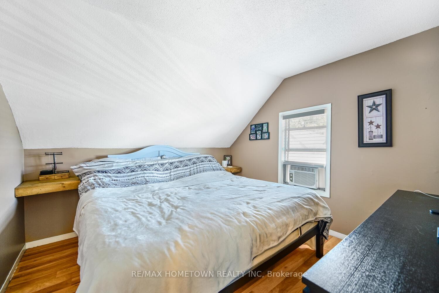 538 Middle Street photo 17