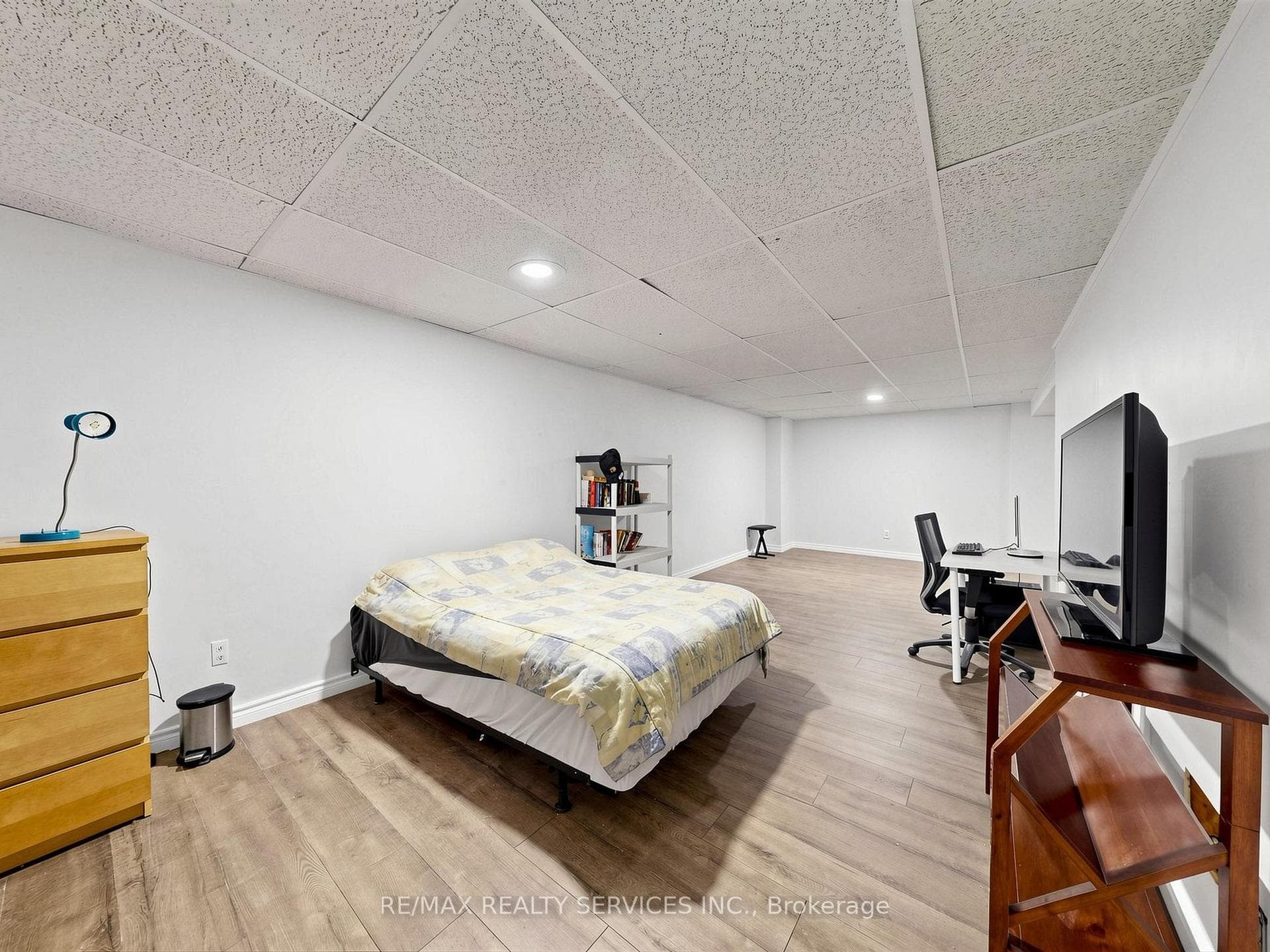 30 Mcgillivary Crescent photo 39