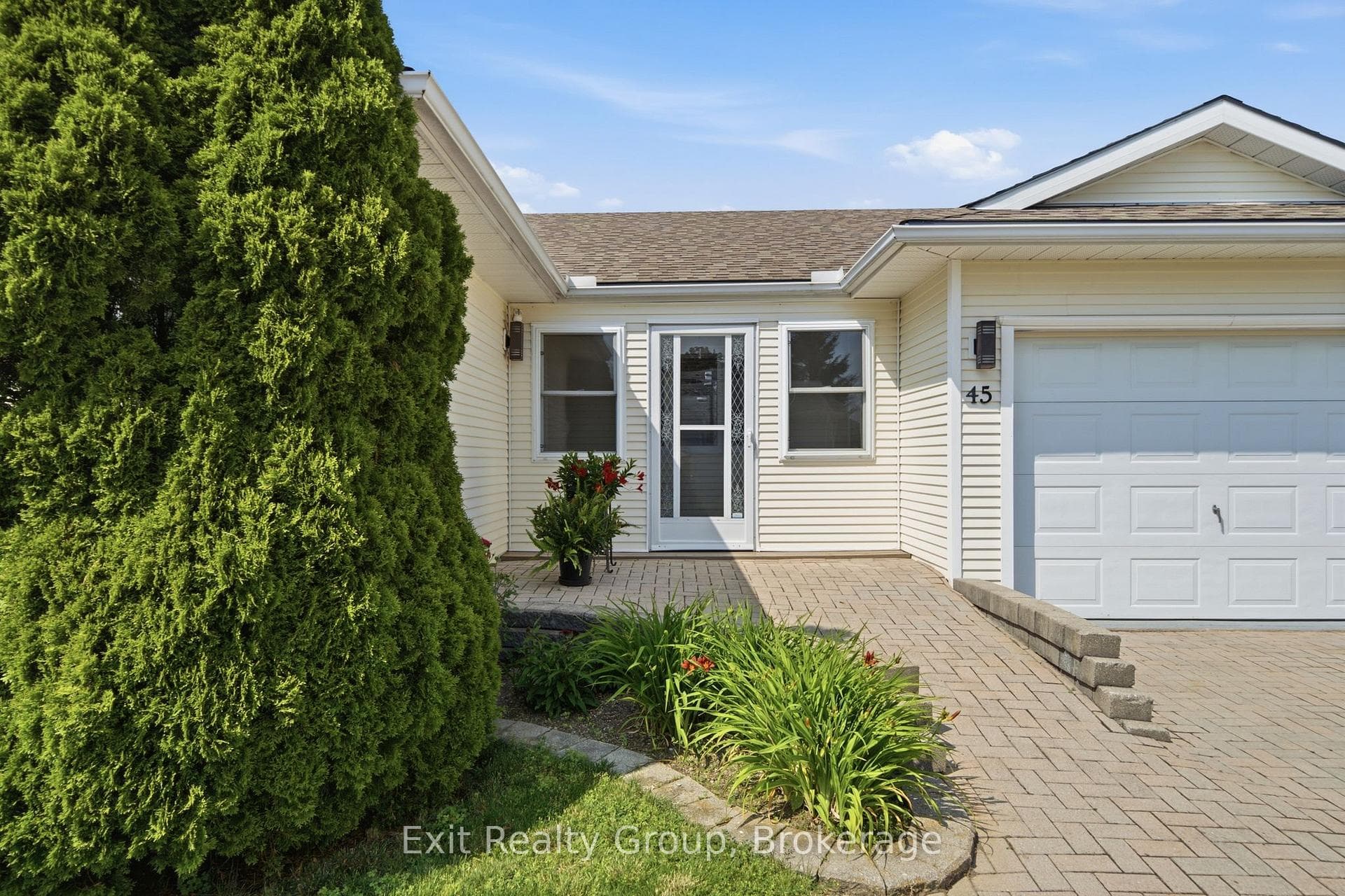 45 Heritage Drive photo 3