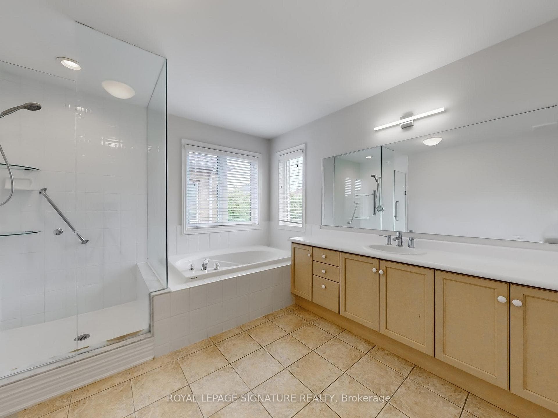 10 Bayfield Drive photo 34