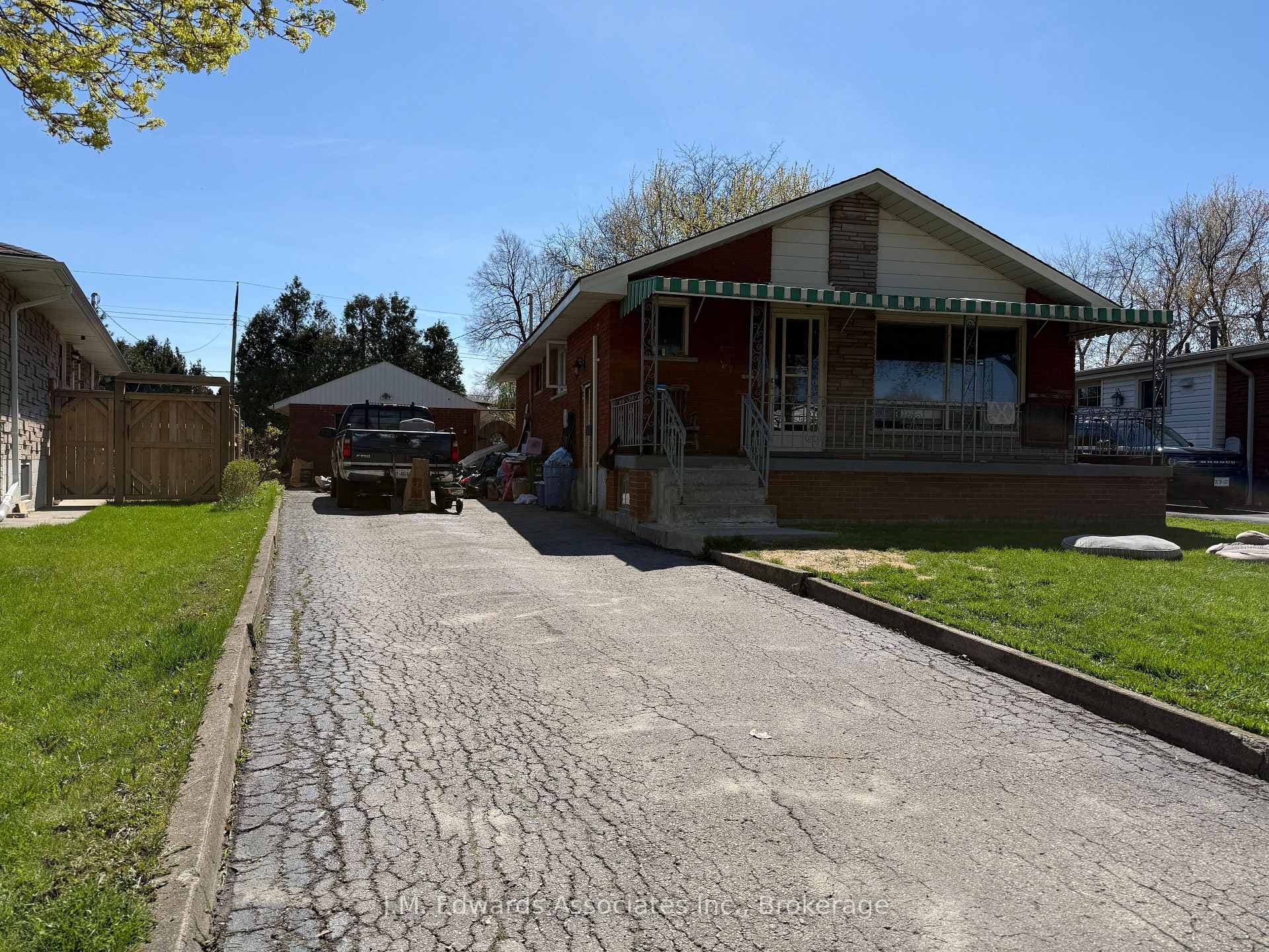 46 Bobolink Road photo 1