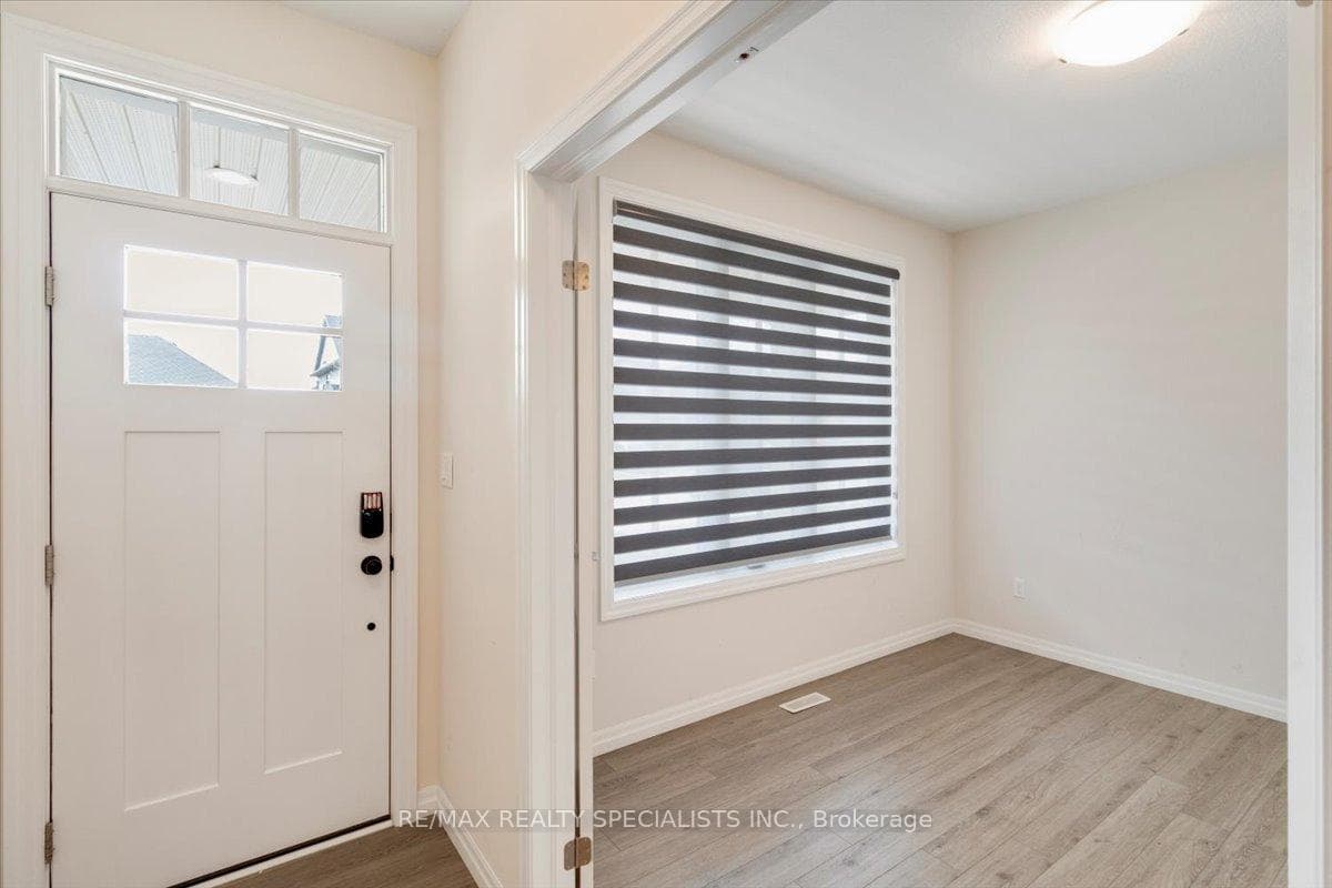 17 Coulthard Street photo 11