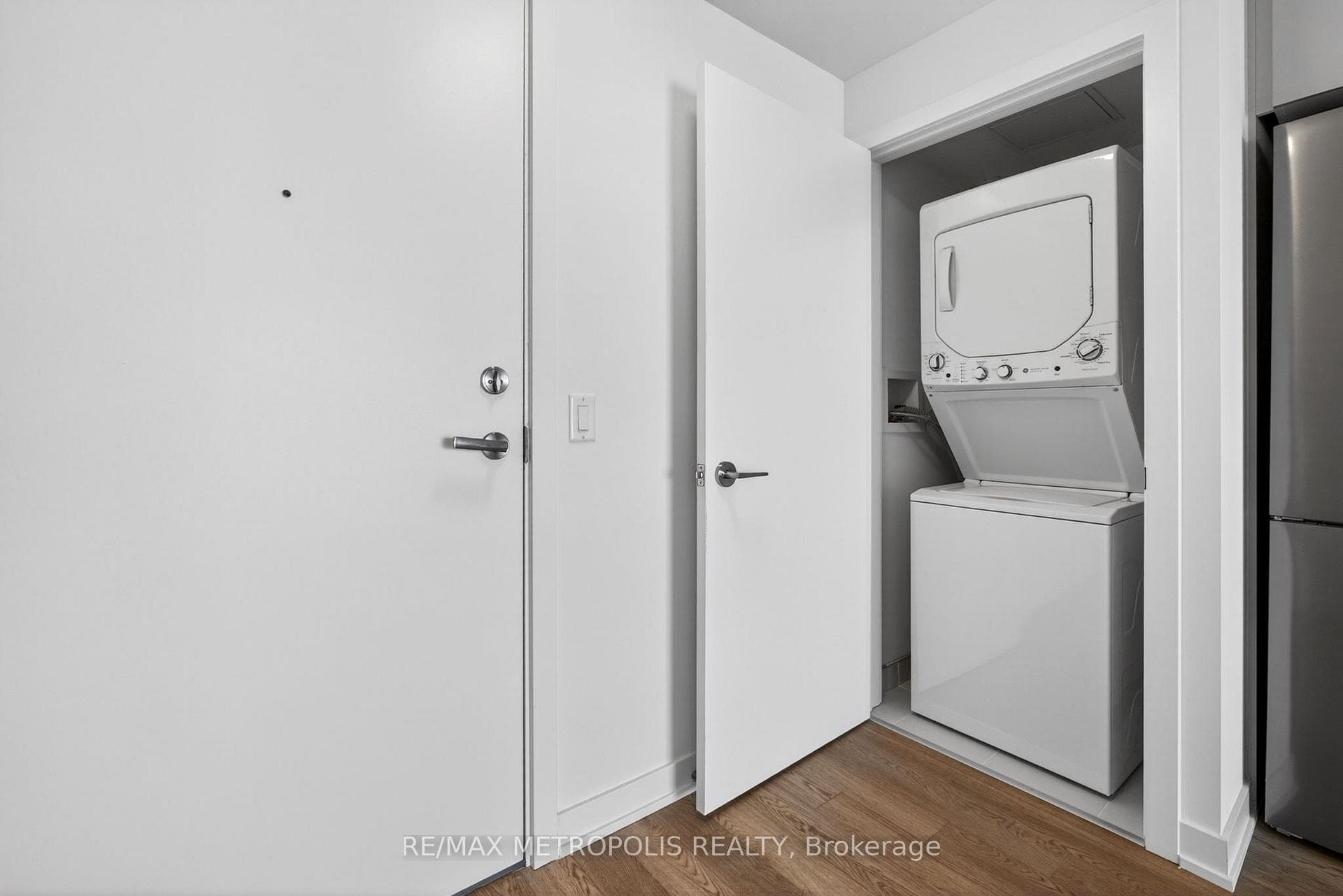 51 Clarington Boulevard Unit 1216 photo 8