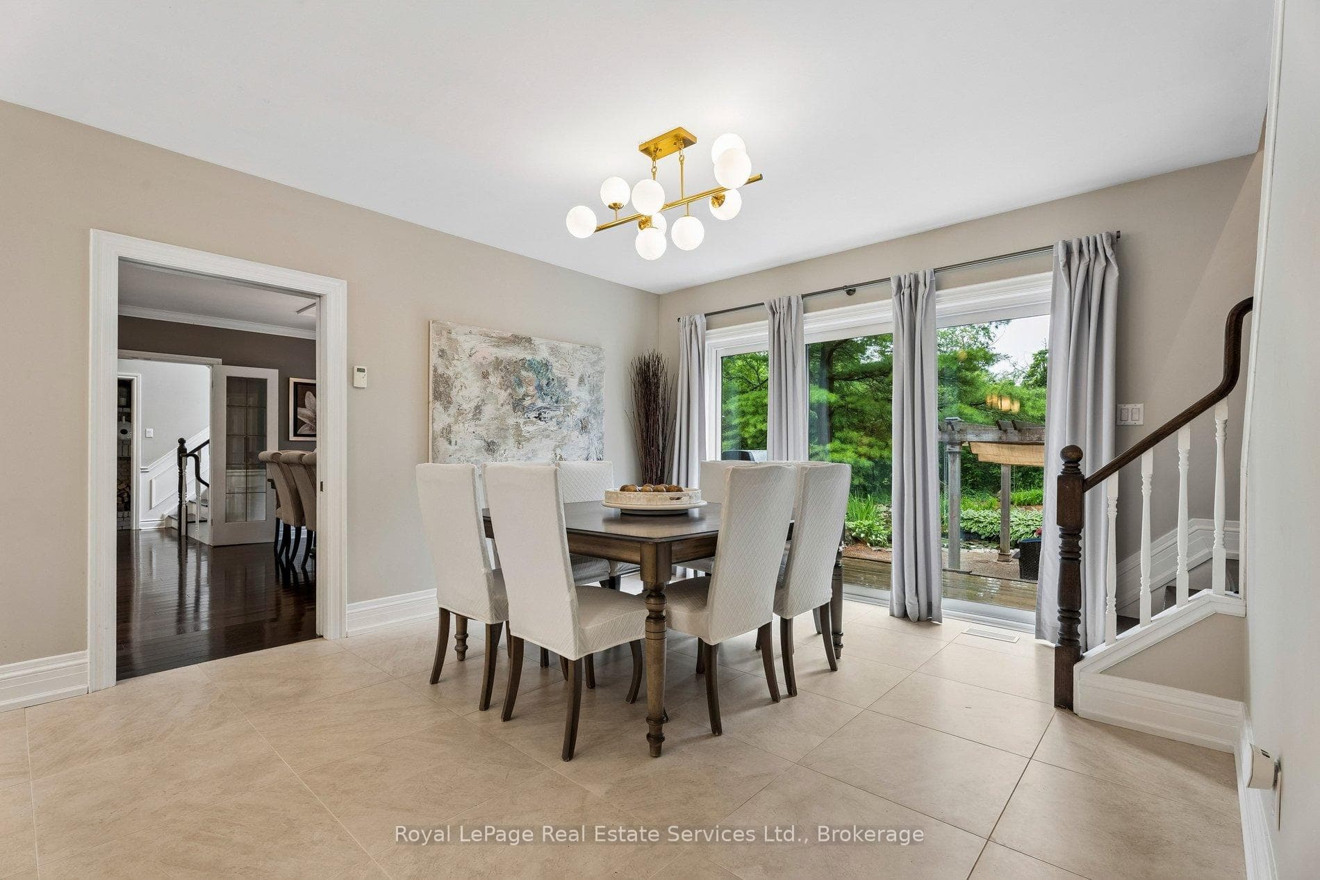 1 Stonebury Place photo 19