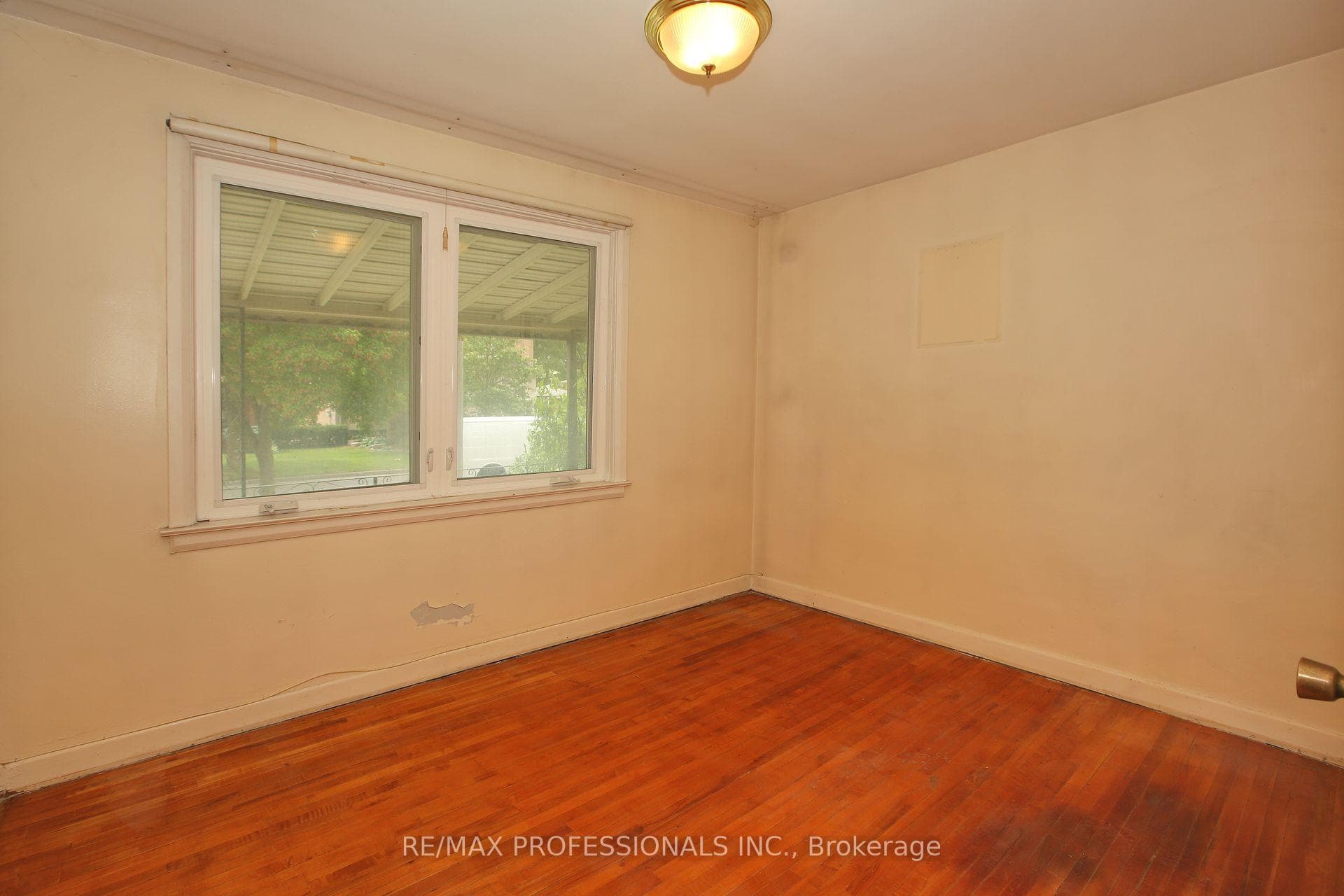 57 Langside Avenue photo 24