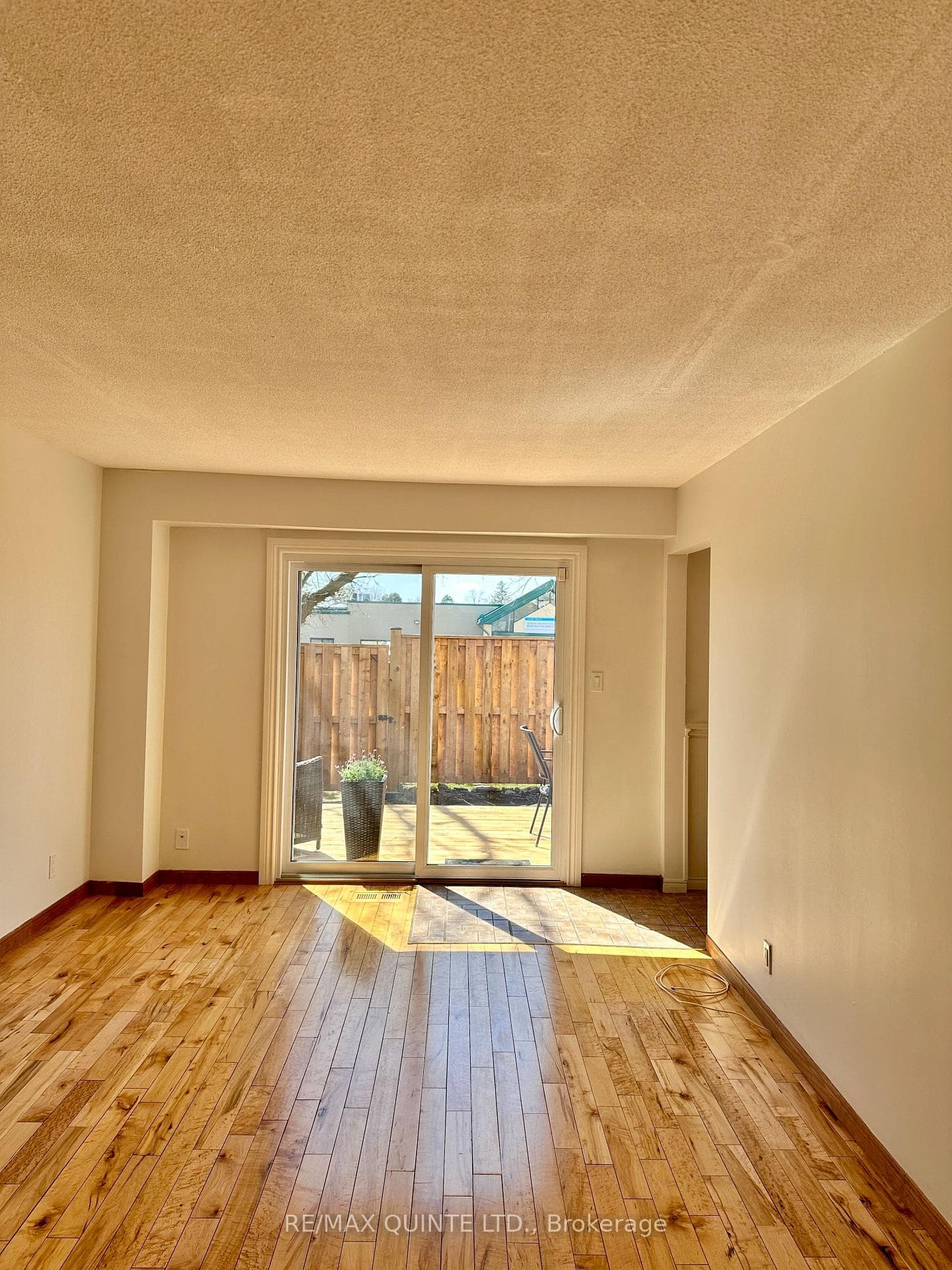 168G Singleton Drive Unit 28 photo 10