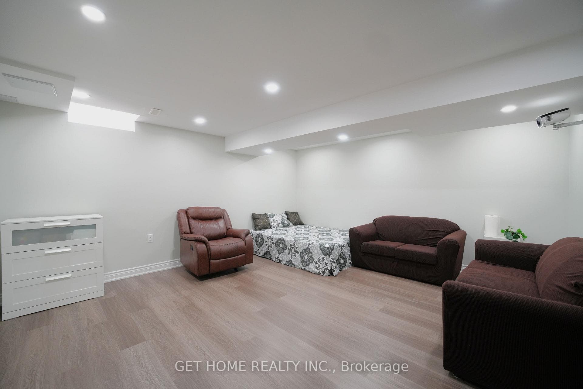 78 Spicebush Terrace photo 23