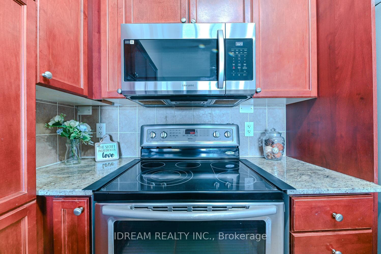 388 Prince Of Wales Drive Unit 1509 photo 18