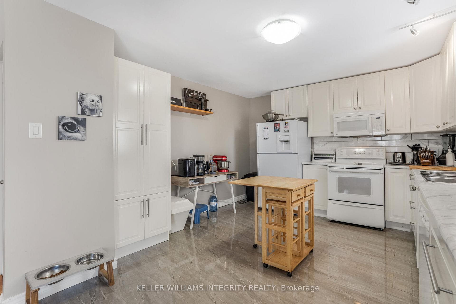488 Lalonde Street photo 5