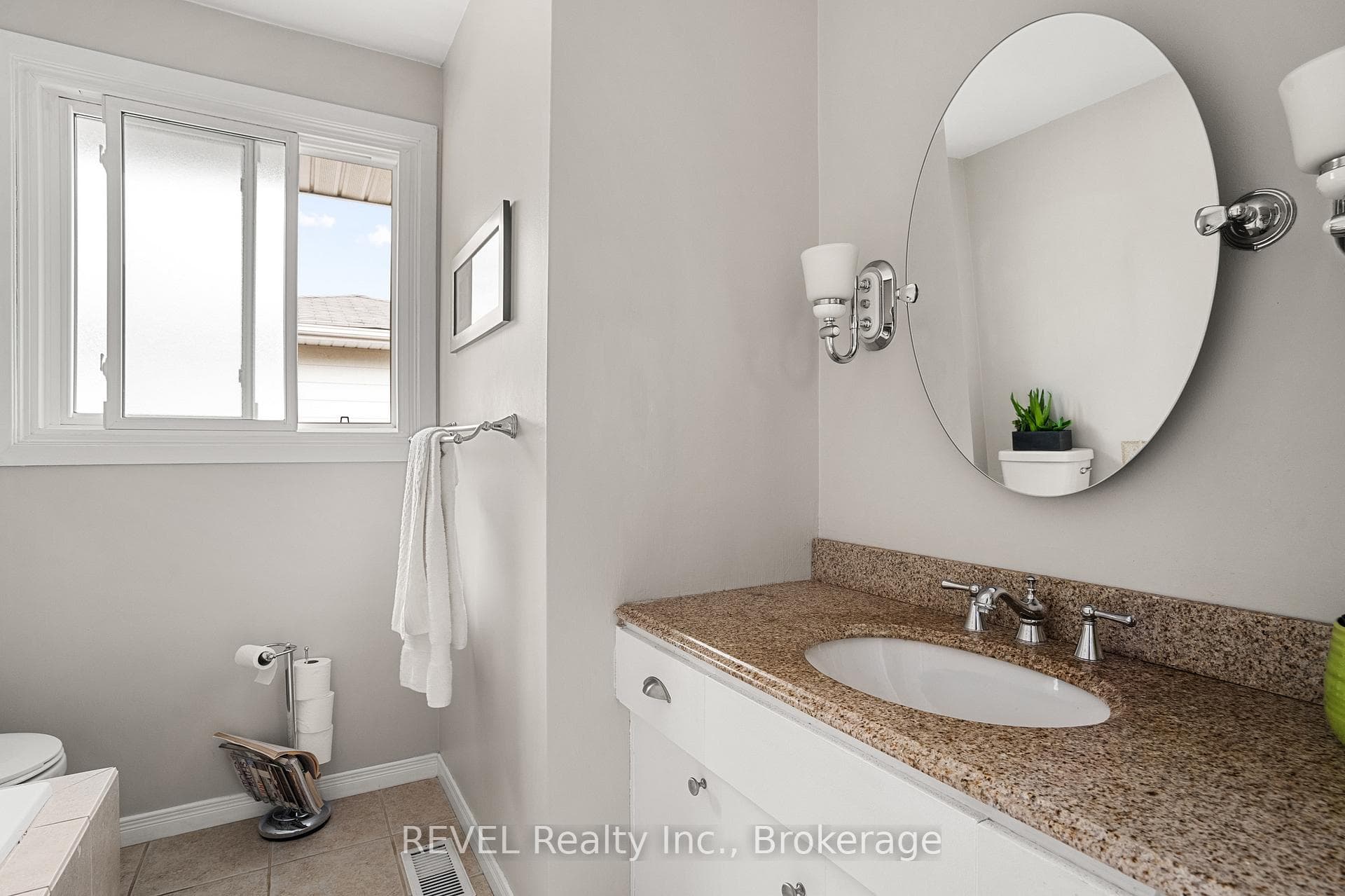 75 AQUADALE Drive photo 22