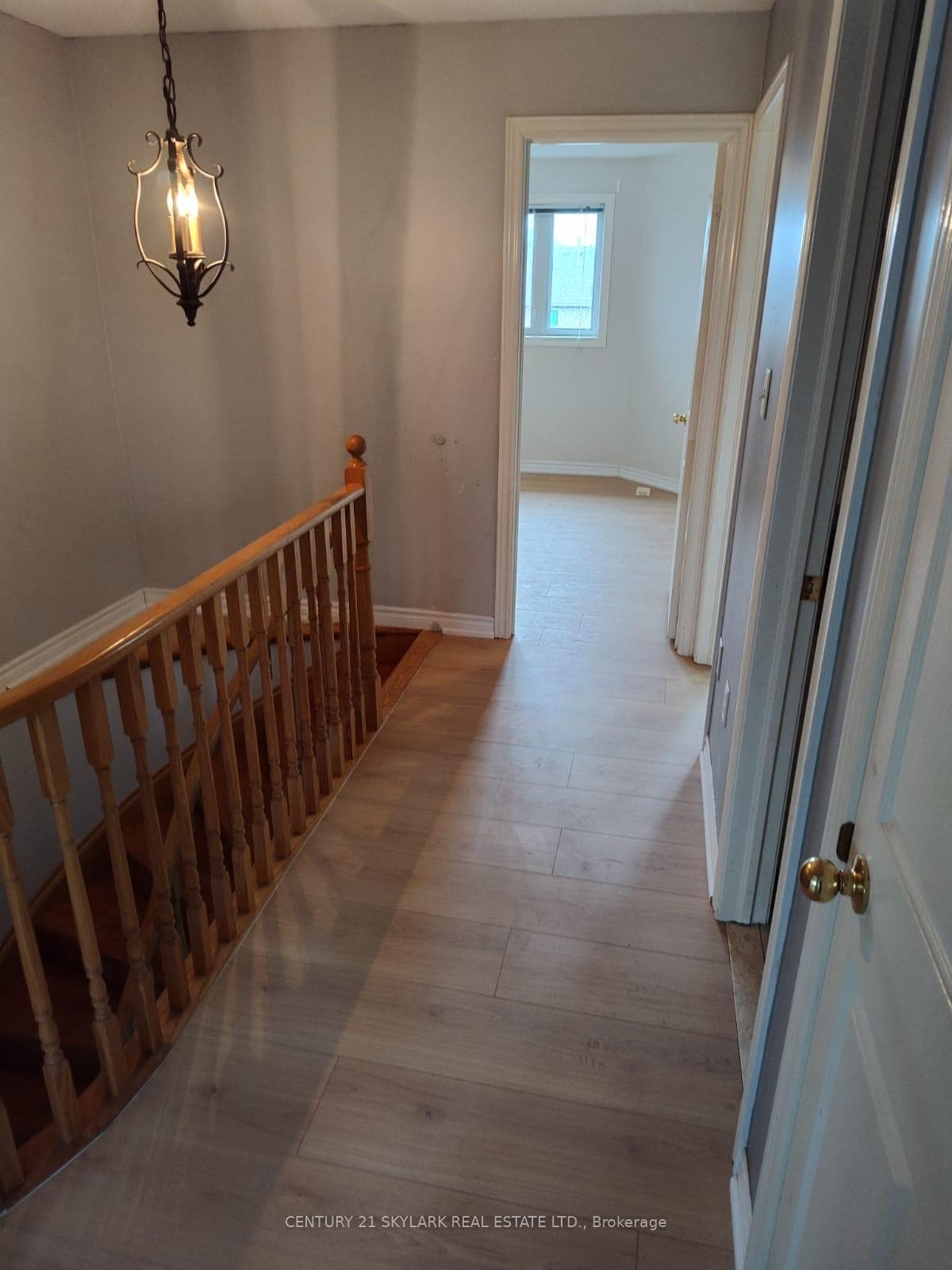15 Surrey Drive photo 10