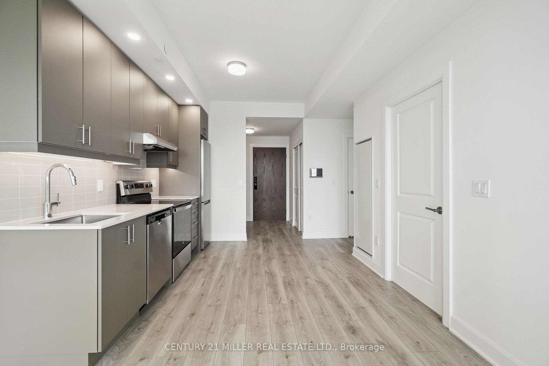 3240 William Coltson Avenue Unit 615 photo 18