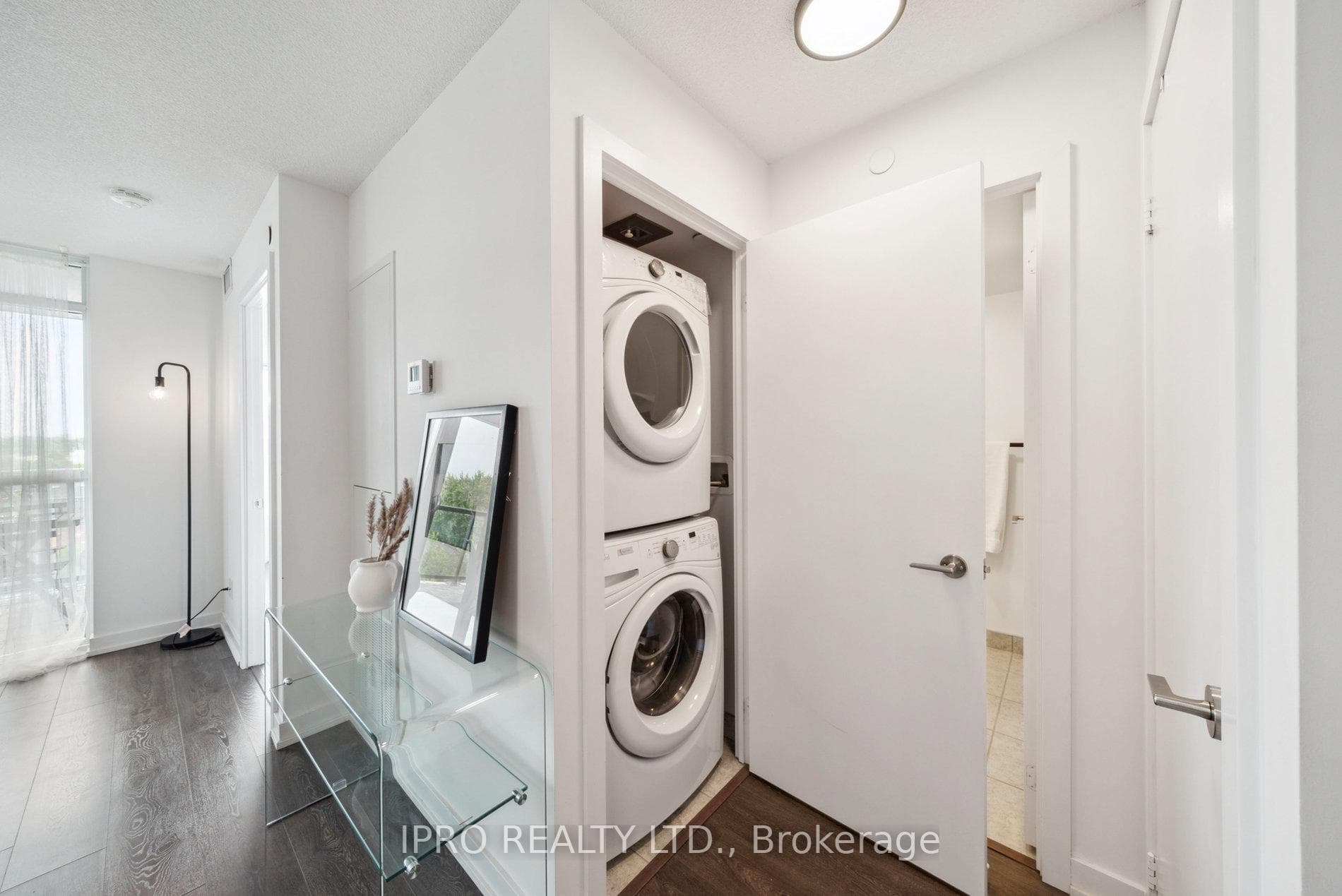 8 Trent Avenue Unit 513 photo 22