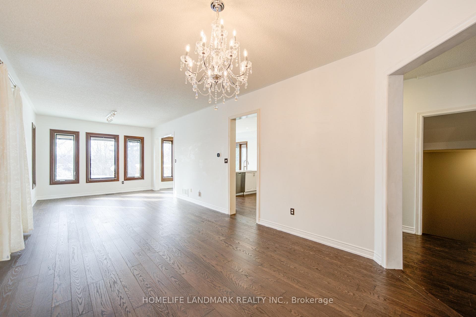 2198 Arbourview Drive photo 8