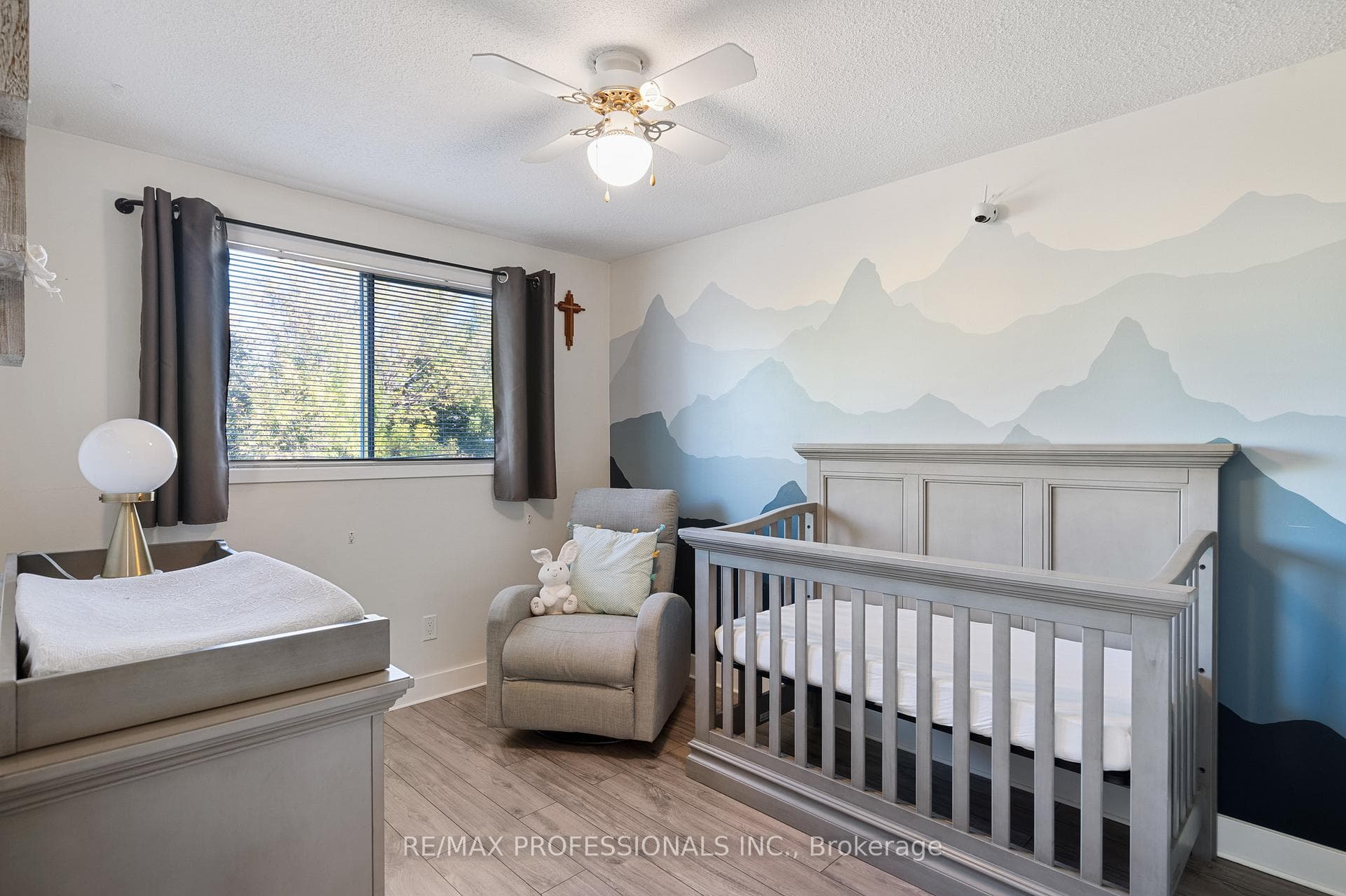 17 Canterbury Drive photo 17