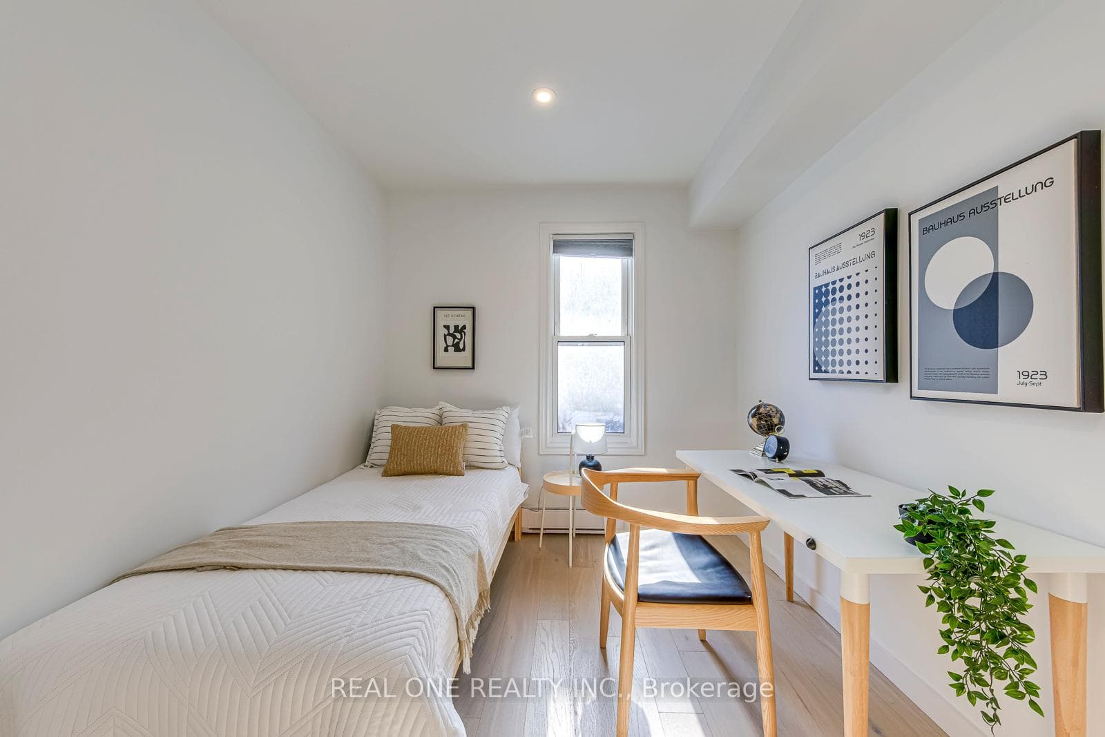 40 Irwin Avenue photo 20