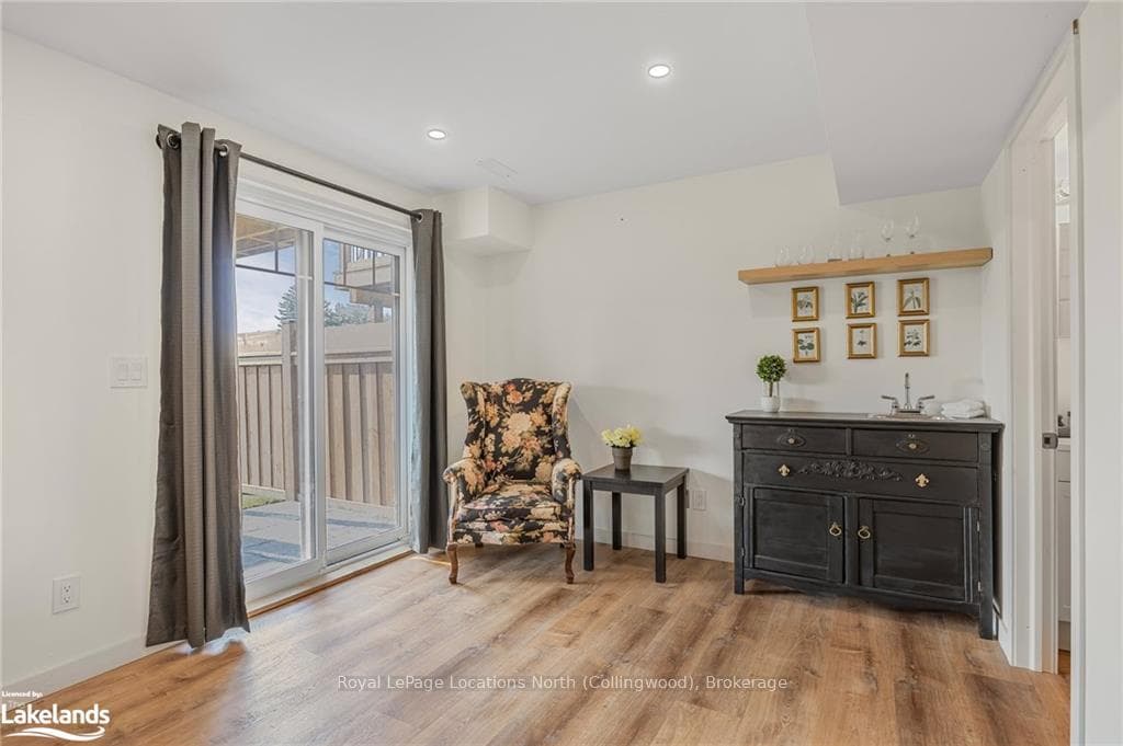37 ARCHER Avenue photo 29