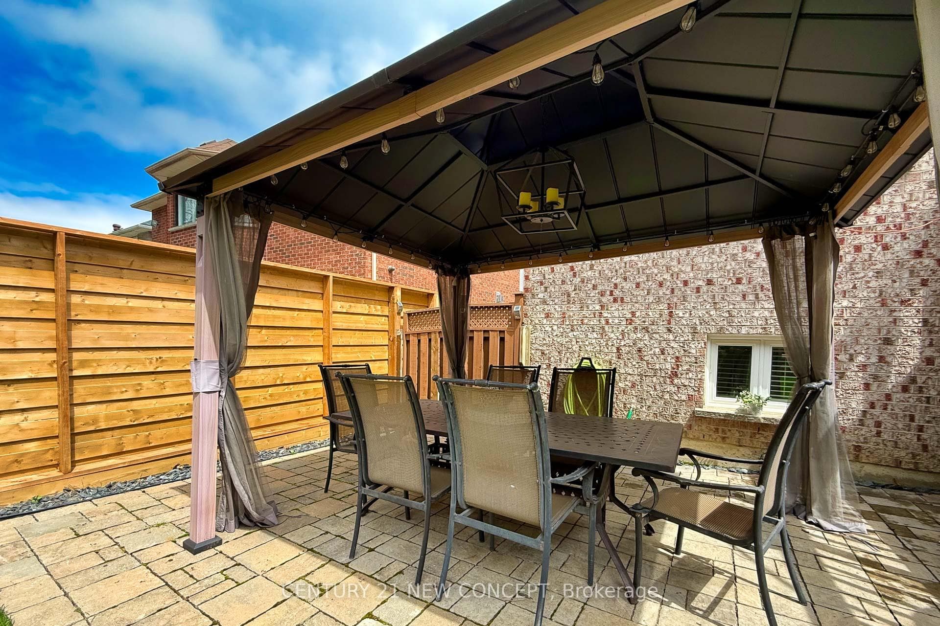32 Strawberry Hill Court photo 44
