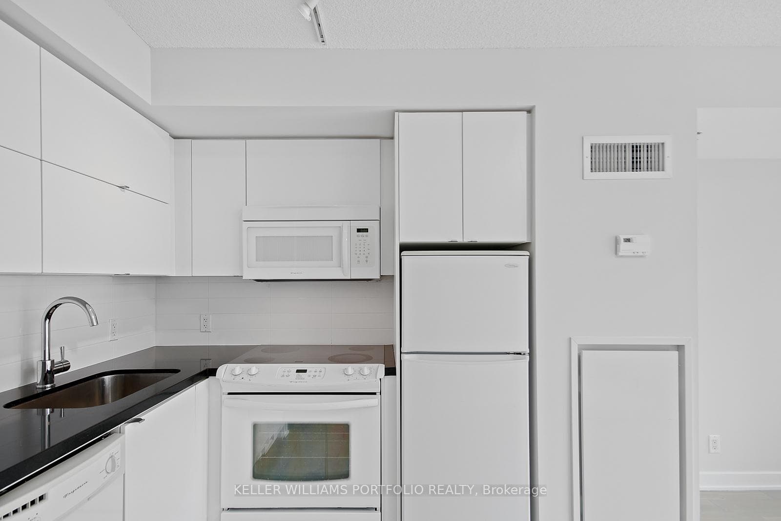 21 Nelson Street Unit 605 photo 17