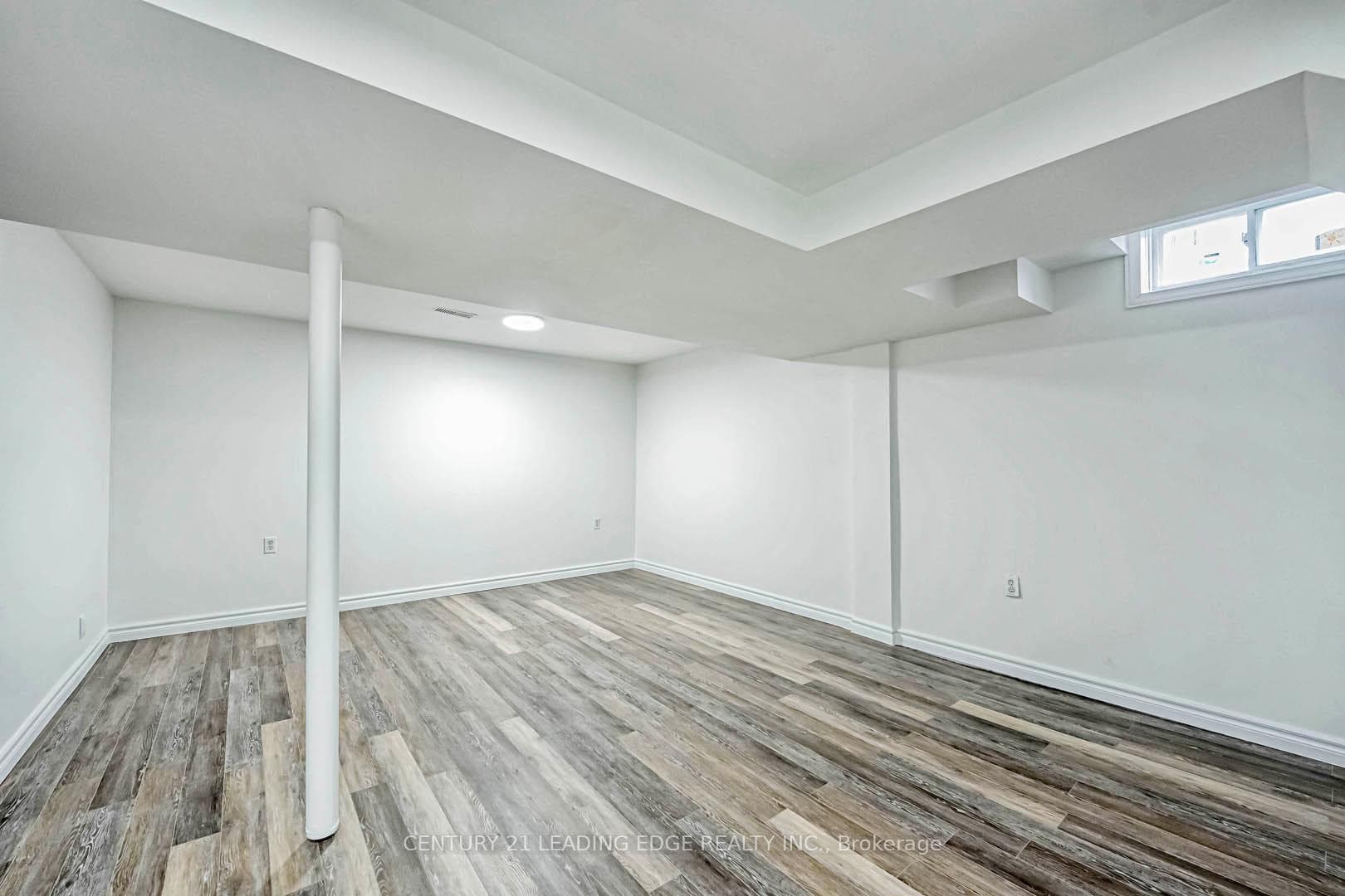 6 Rangeley Drive photo 32
