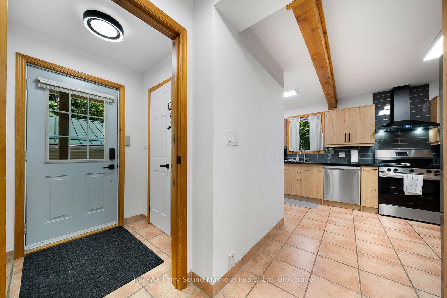 113 Bayview Drive photo 8