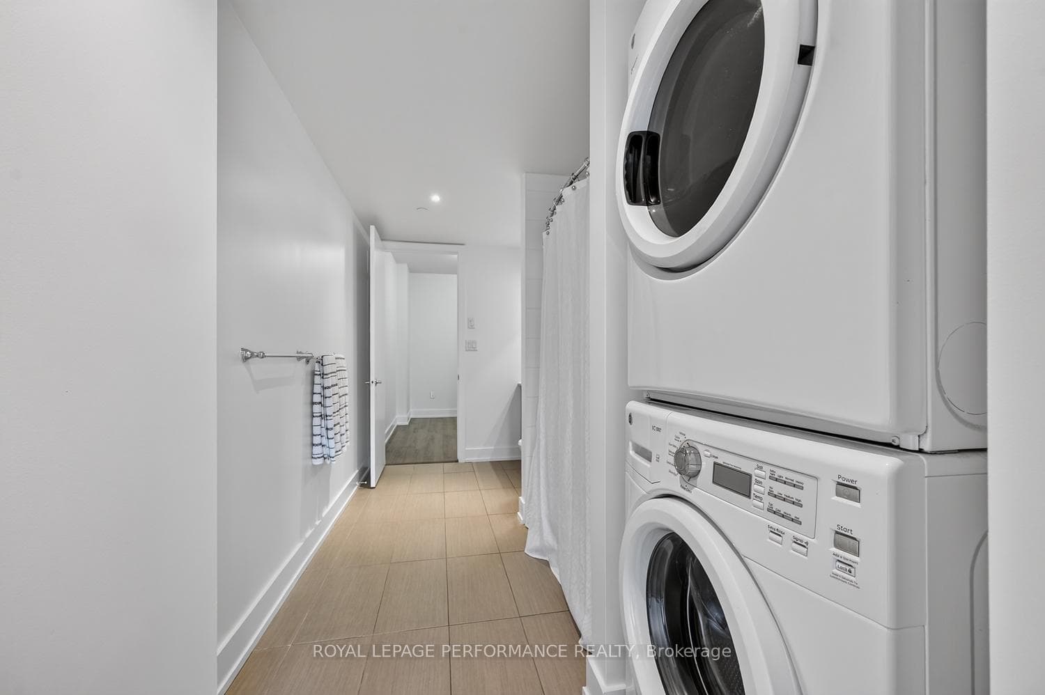100 Champagne Avenue Unit 903 photo 26