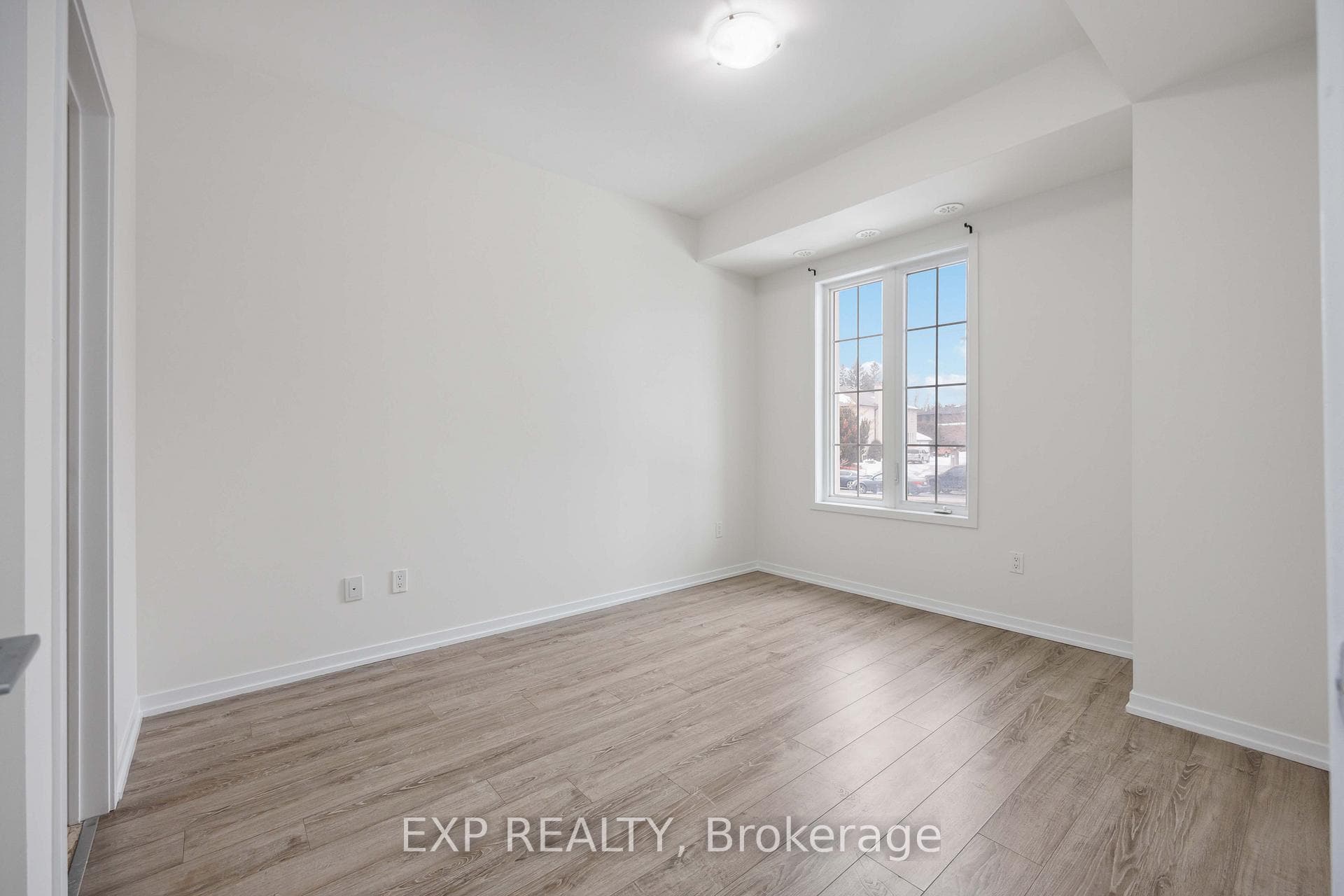 26 Bruce Street Unit E12 photo 9
