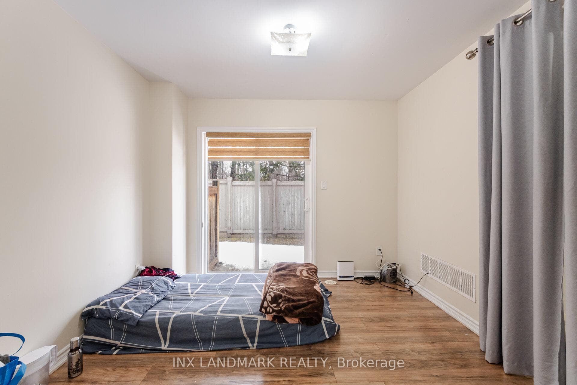 23 Abercove Close photo 32