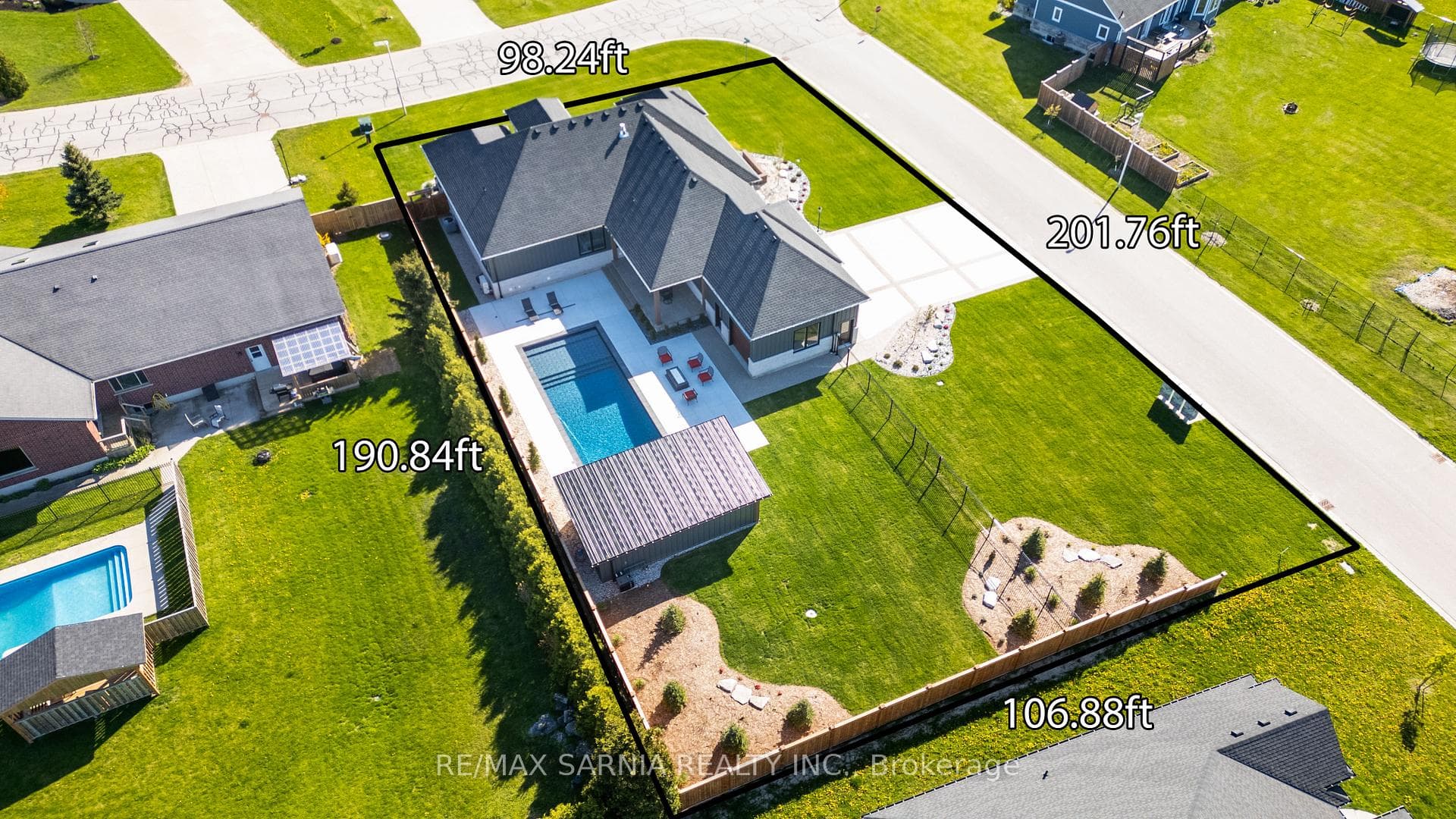 4110 CULLEN Drive photo 4