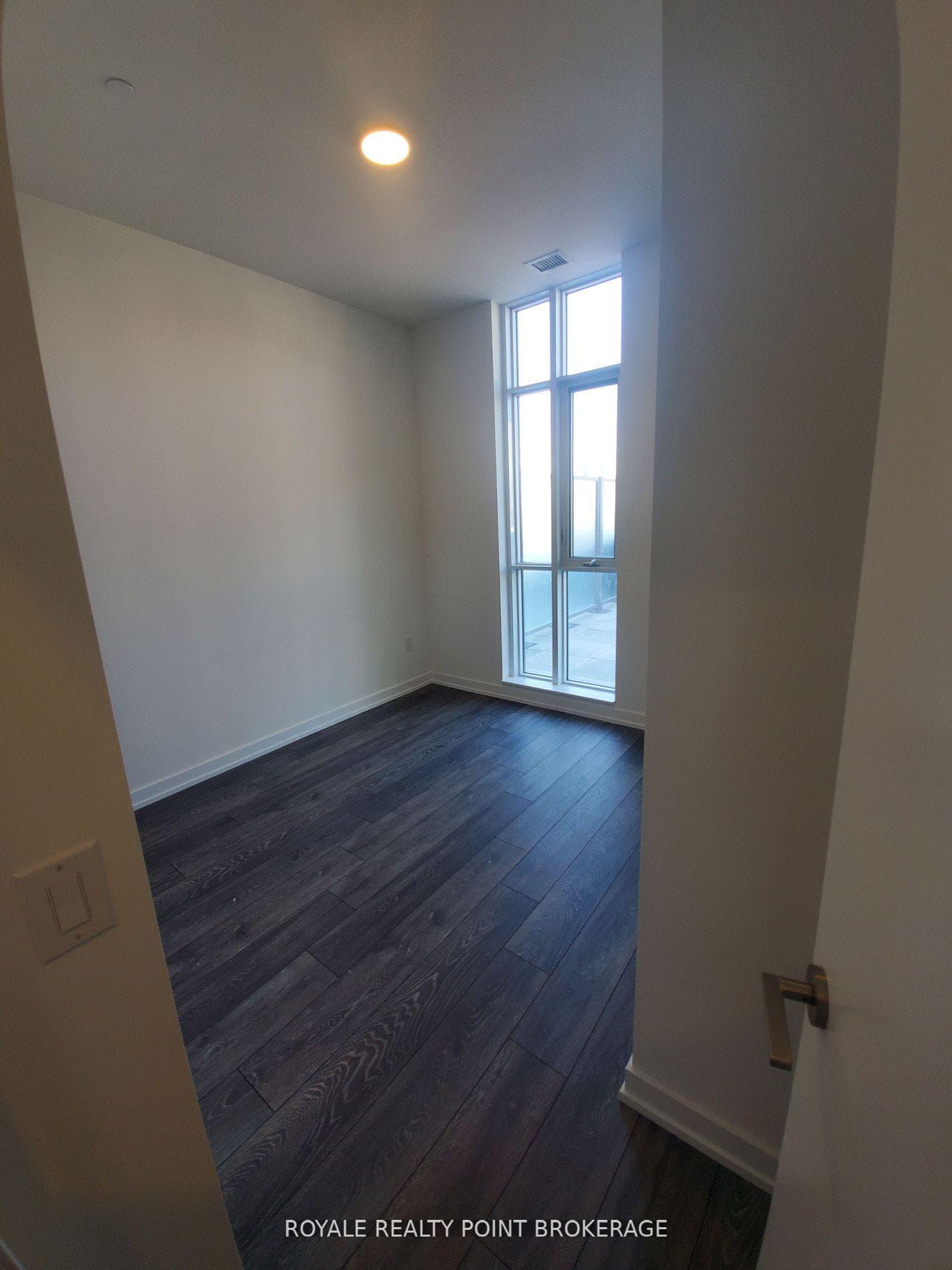 34 Tubman Avenue Unit 403 photo 2