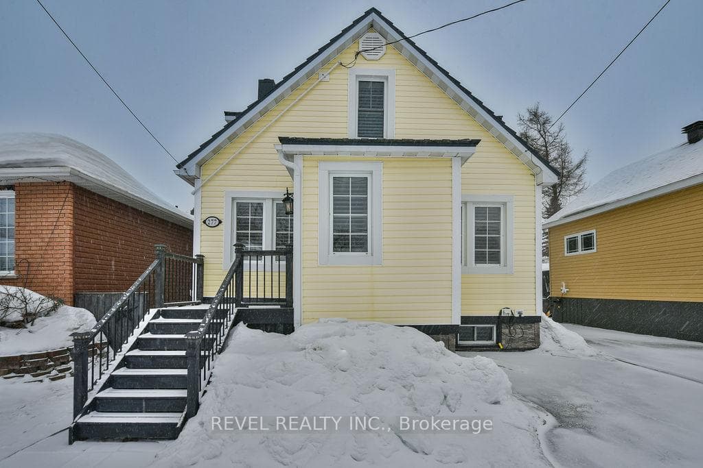 277 Tamarack Street photo 1