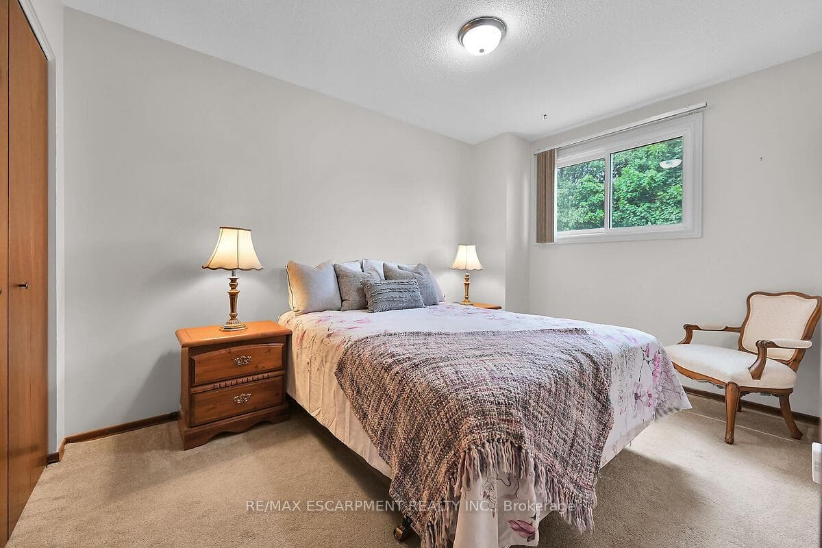 50 Athenia Drive photo 21