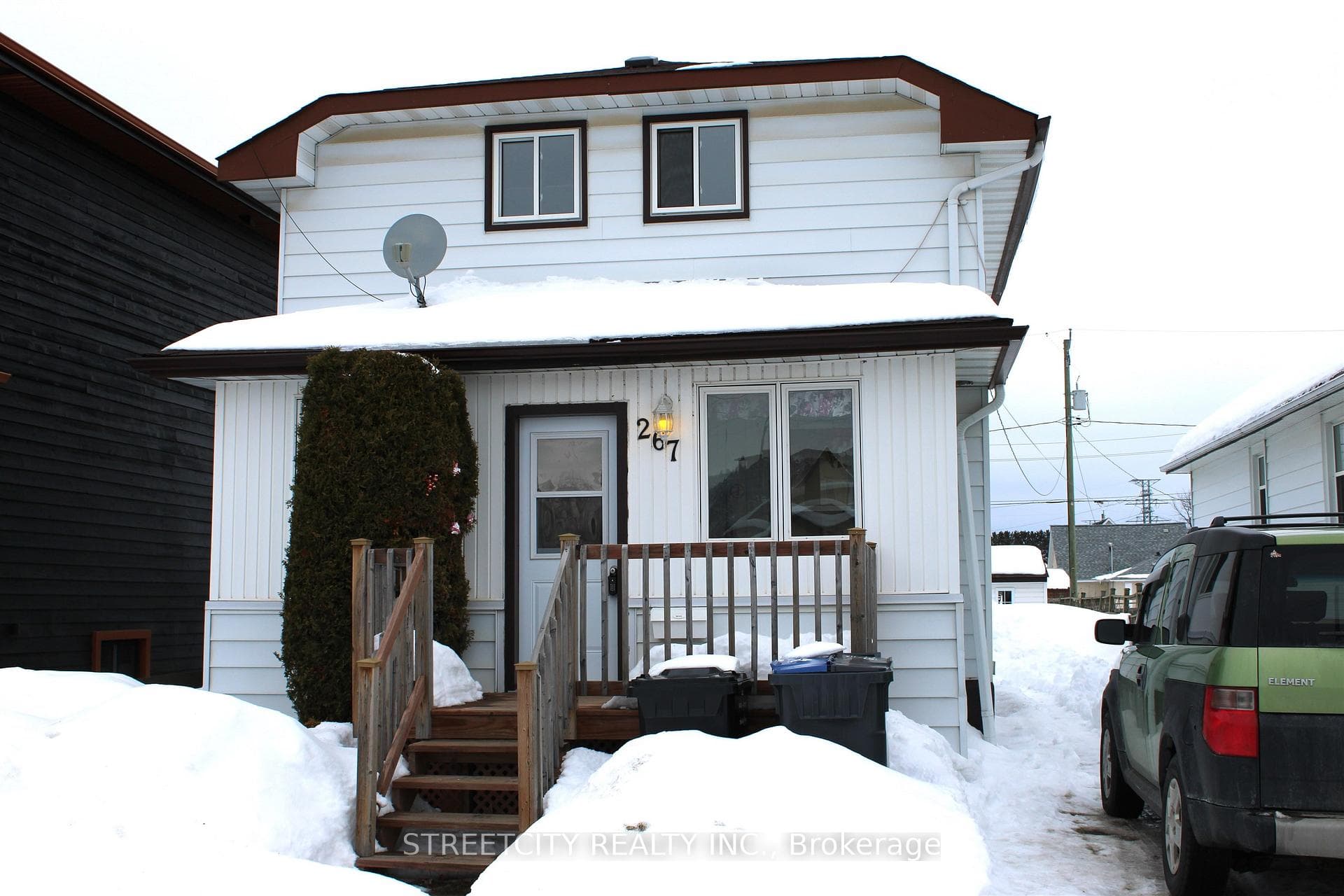 267 Brock St W photo 1