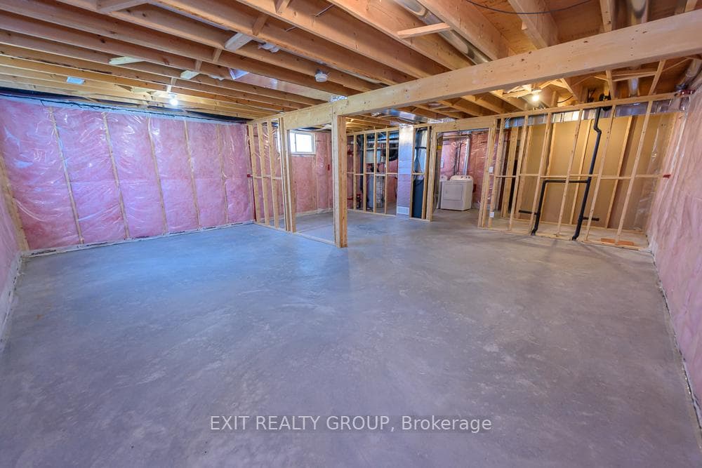 126 GREENHILL Lane photo 24