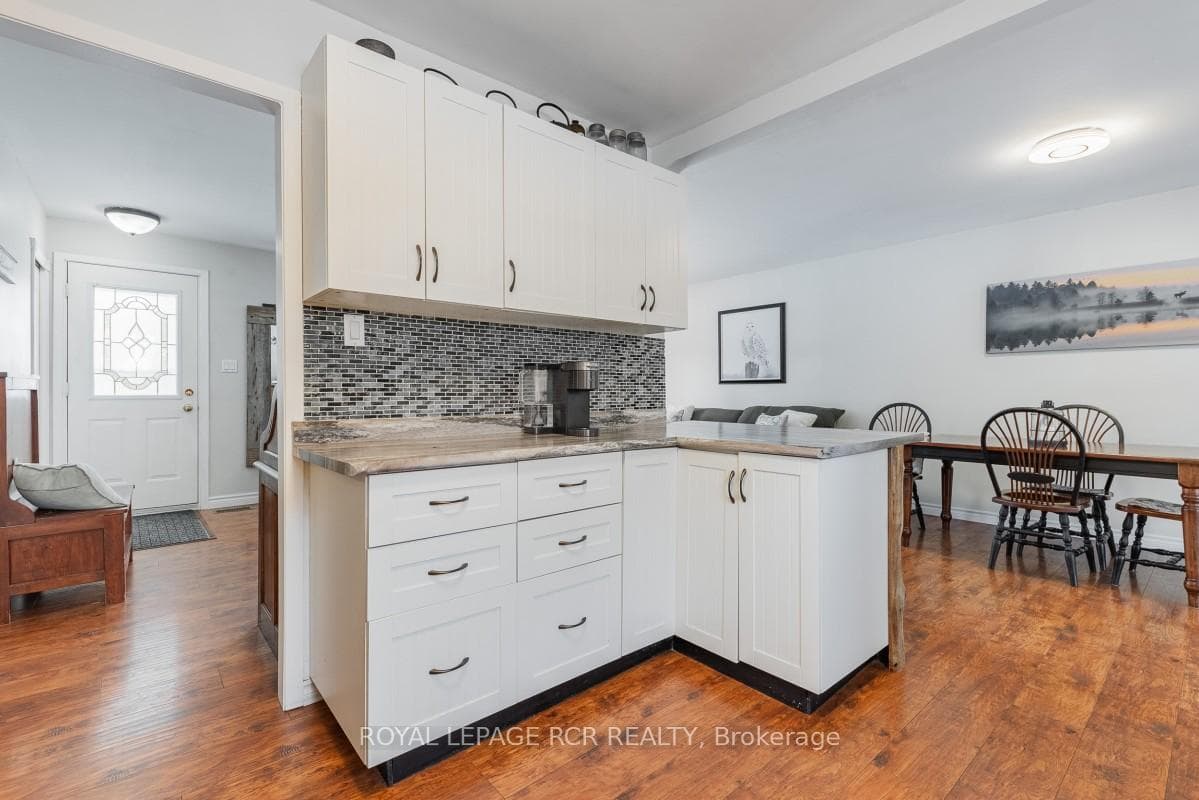 2872 Sunset Drive photo 13