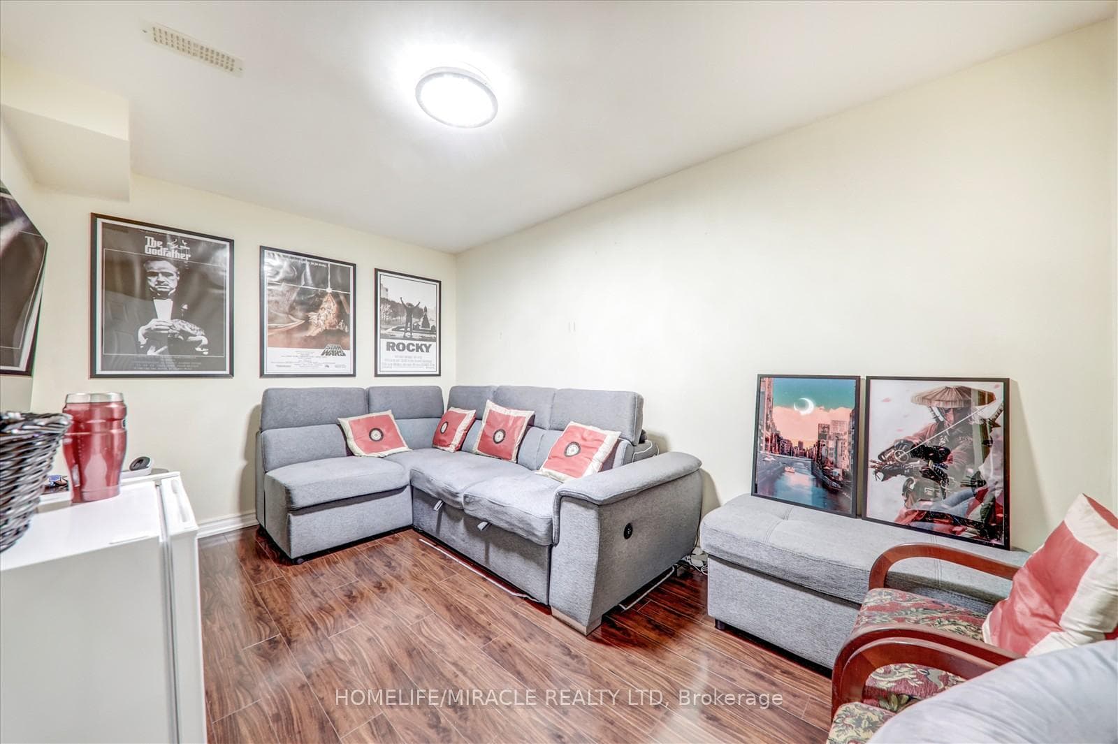 22 Vivian Road photo 34