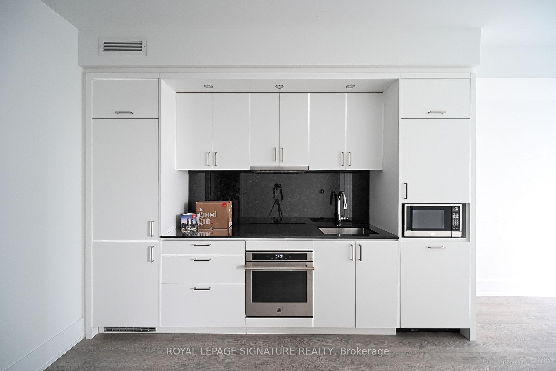 470 Front Street Unit 1604 photo 6