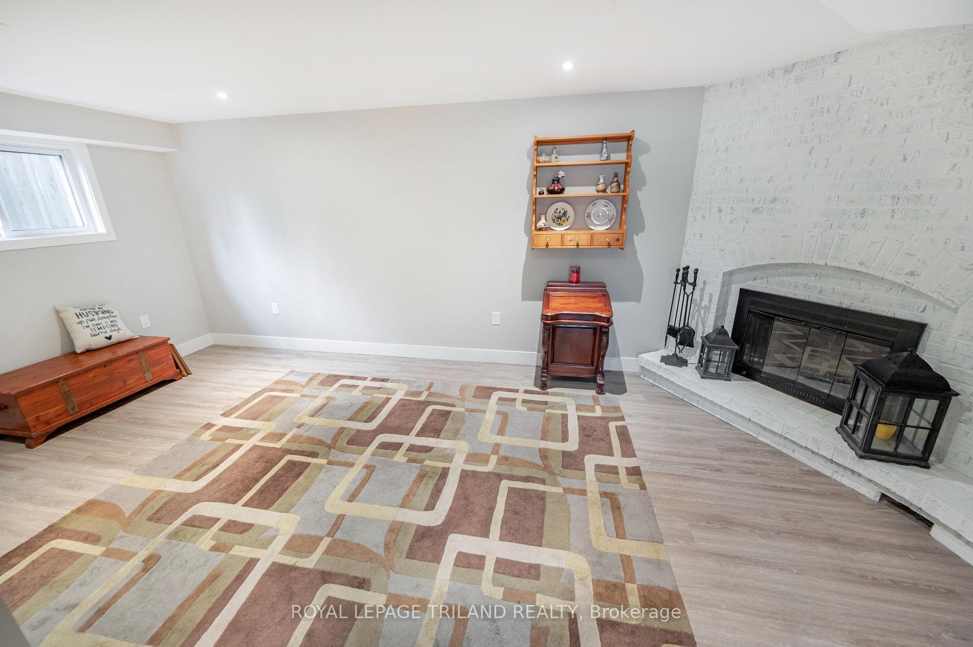 73 GENEVIVE Place photo 23