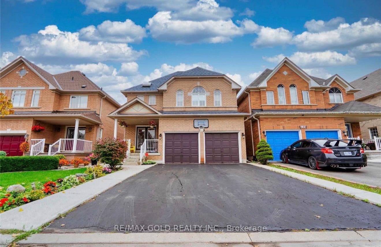 137 Cadillac Crescent photo 1