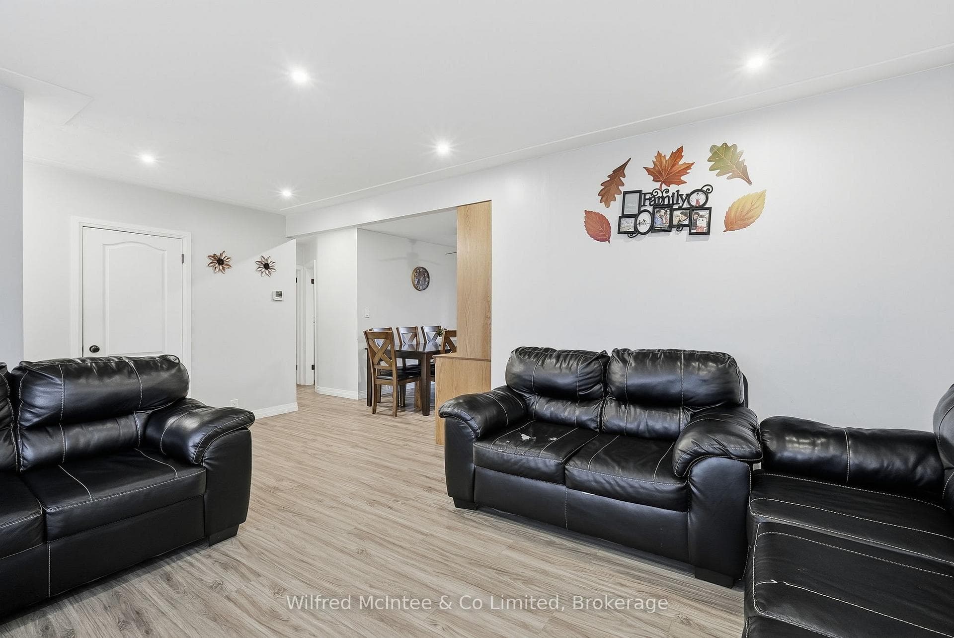 856 York Avenue photo 11