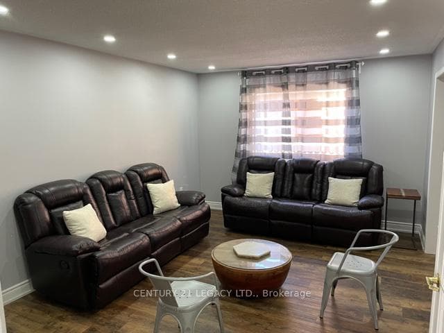 25 Kentucky Drive Unit (Upper) photo 8