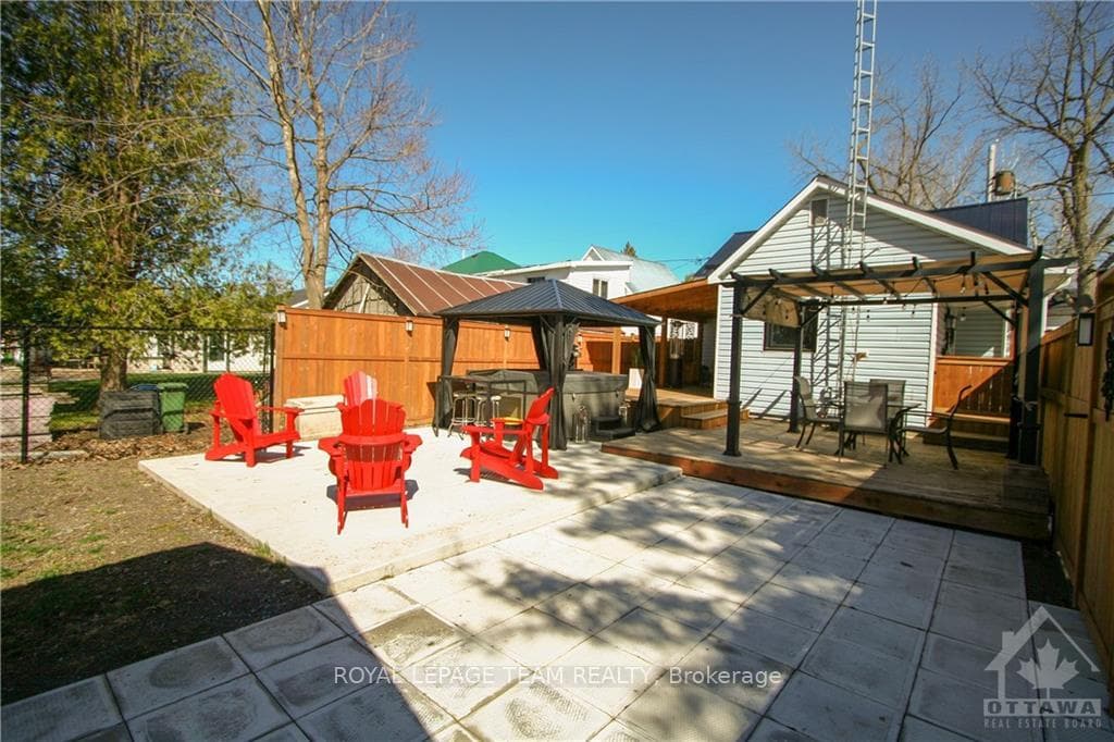 26 JOSEPH Street photo 2
