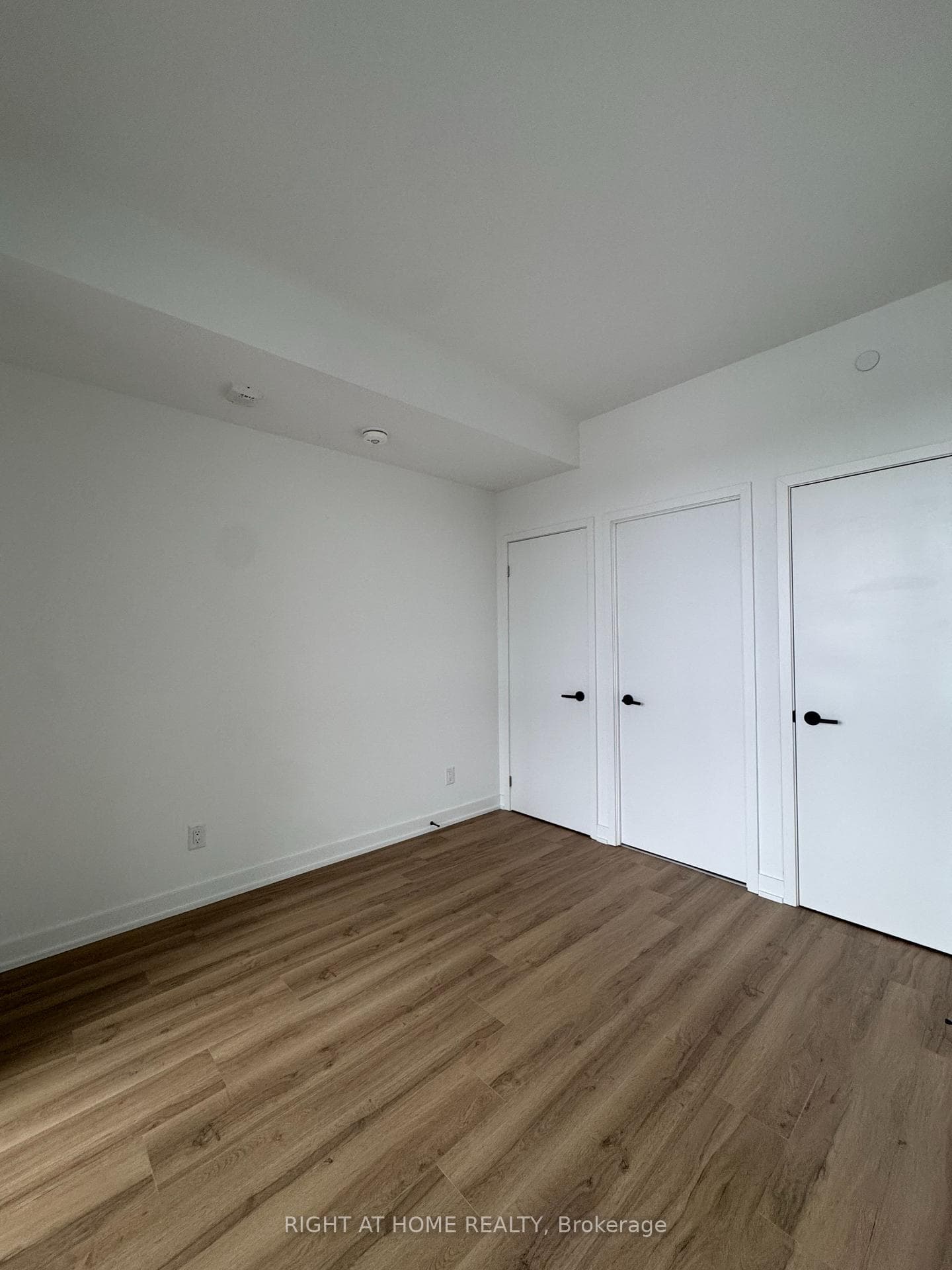 31 Huron Street Unit 308 photo 14
