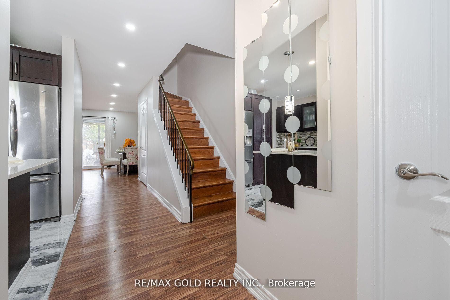 45 Greene Drive photo 7