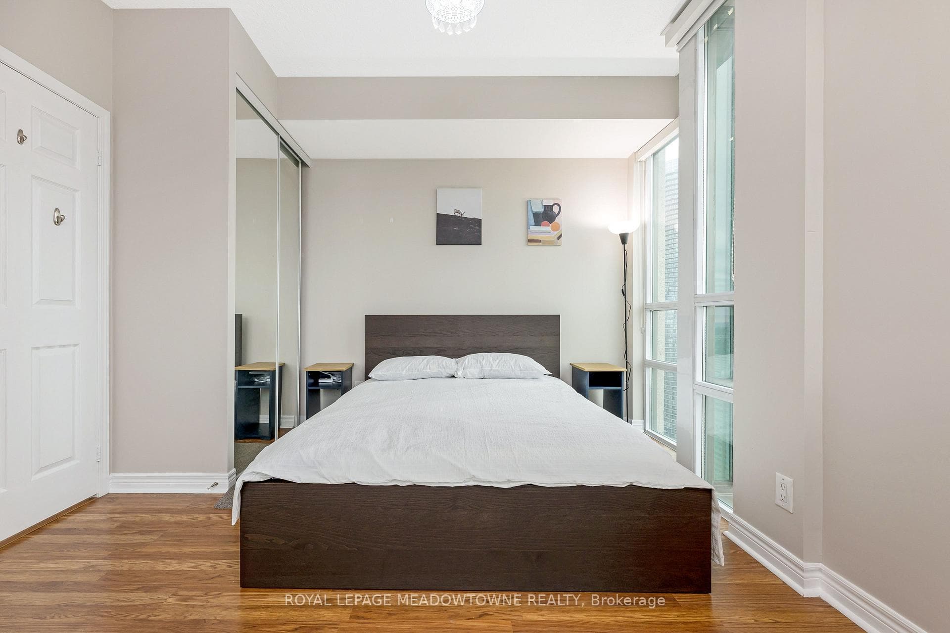 208 Enfield Place Unit 3303 photo 17
