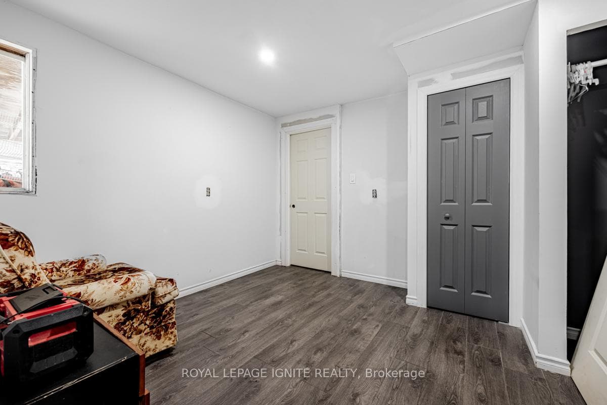3270 19th Avenue photo 9