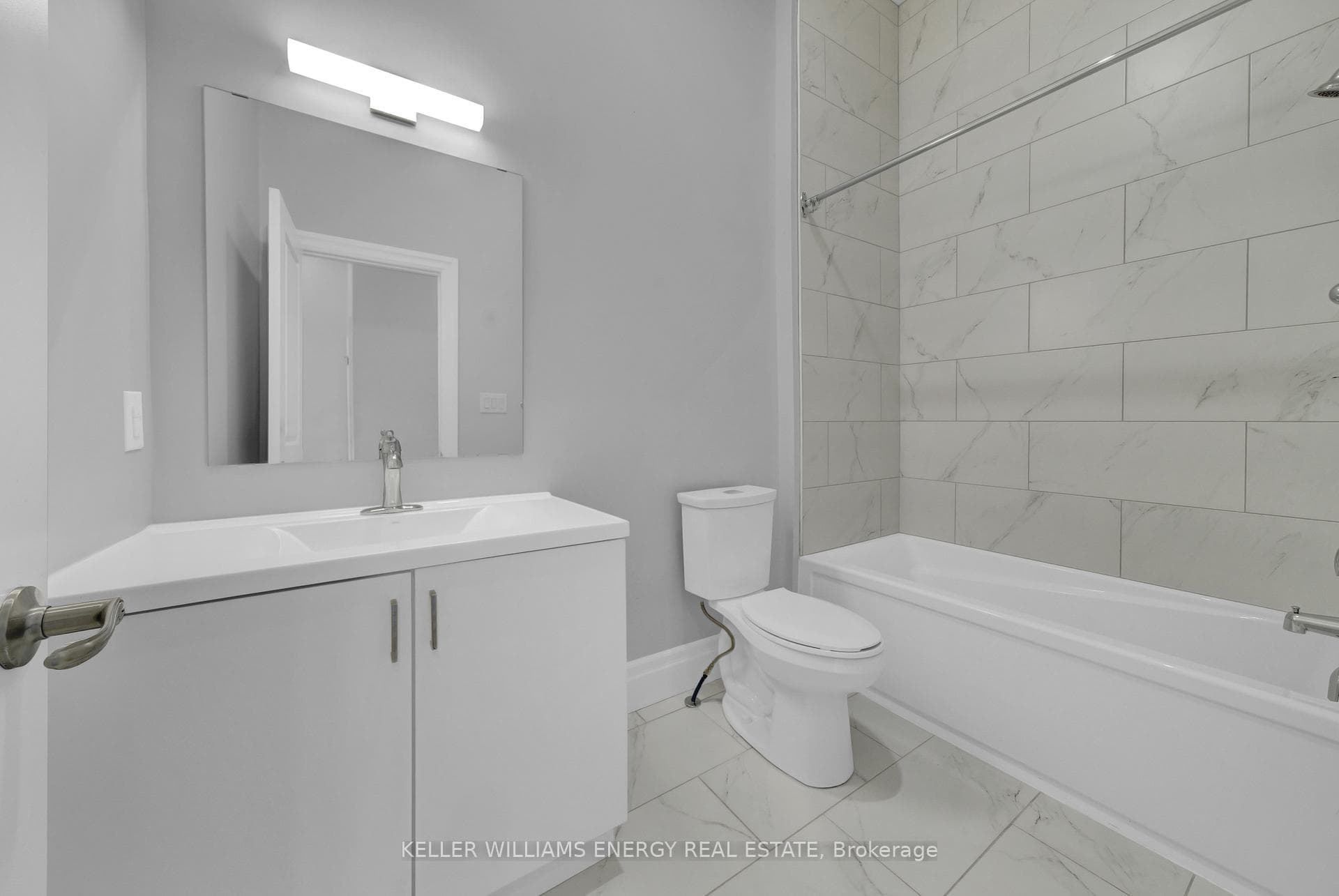 82 Markland Avenue photo 29