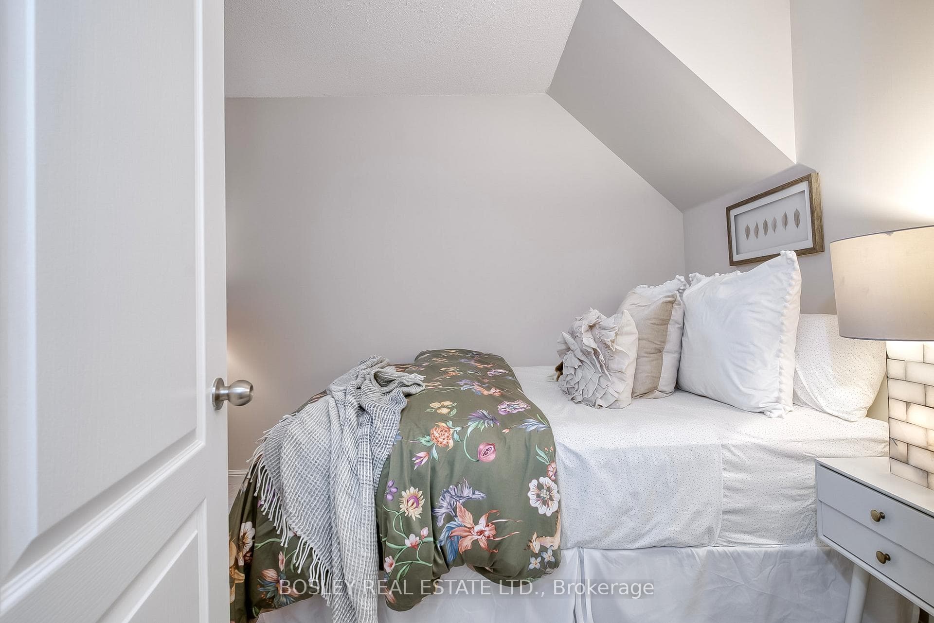 29 Canniff Street Unit 414 photo 13