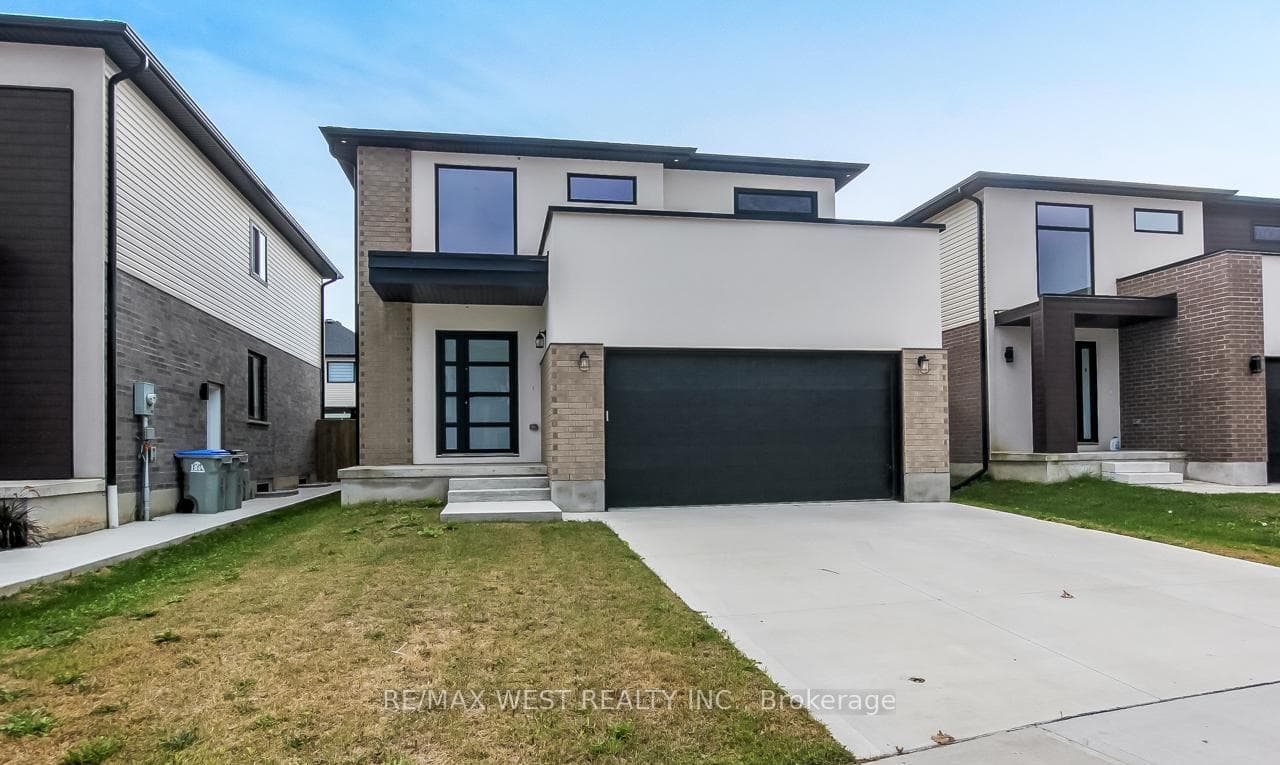 92 Poole Crescent photo 1