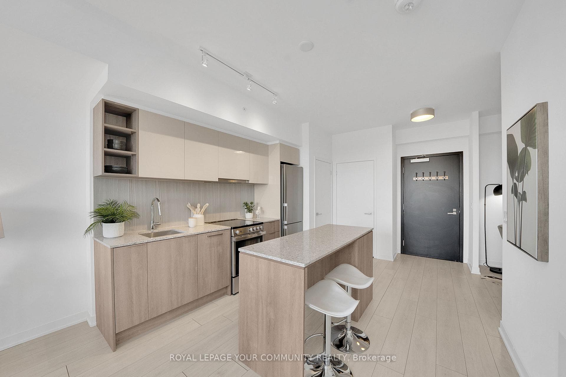 31 Tippett Road Unit 705 photo 6